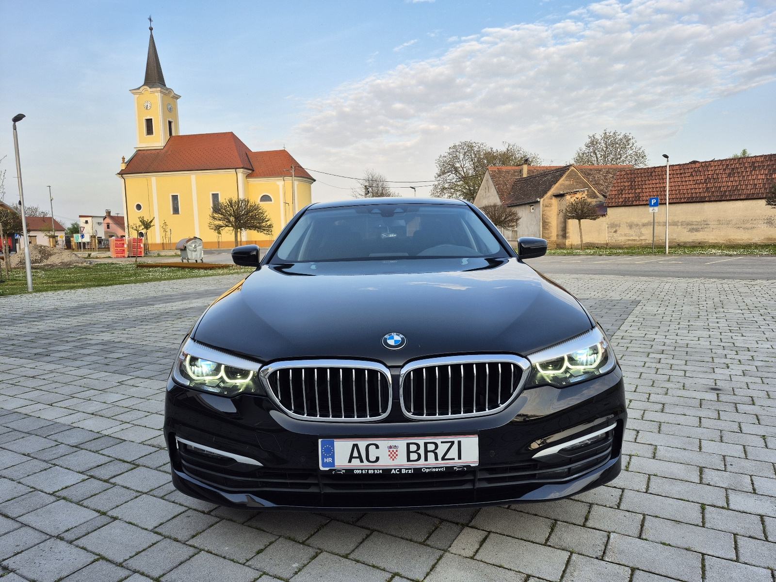 BMW 520i 135kw automatik,navigacija,kamera,el.sjedala,grijanje volana, fotografija 12