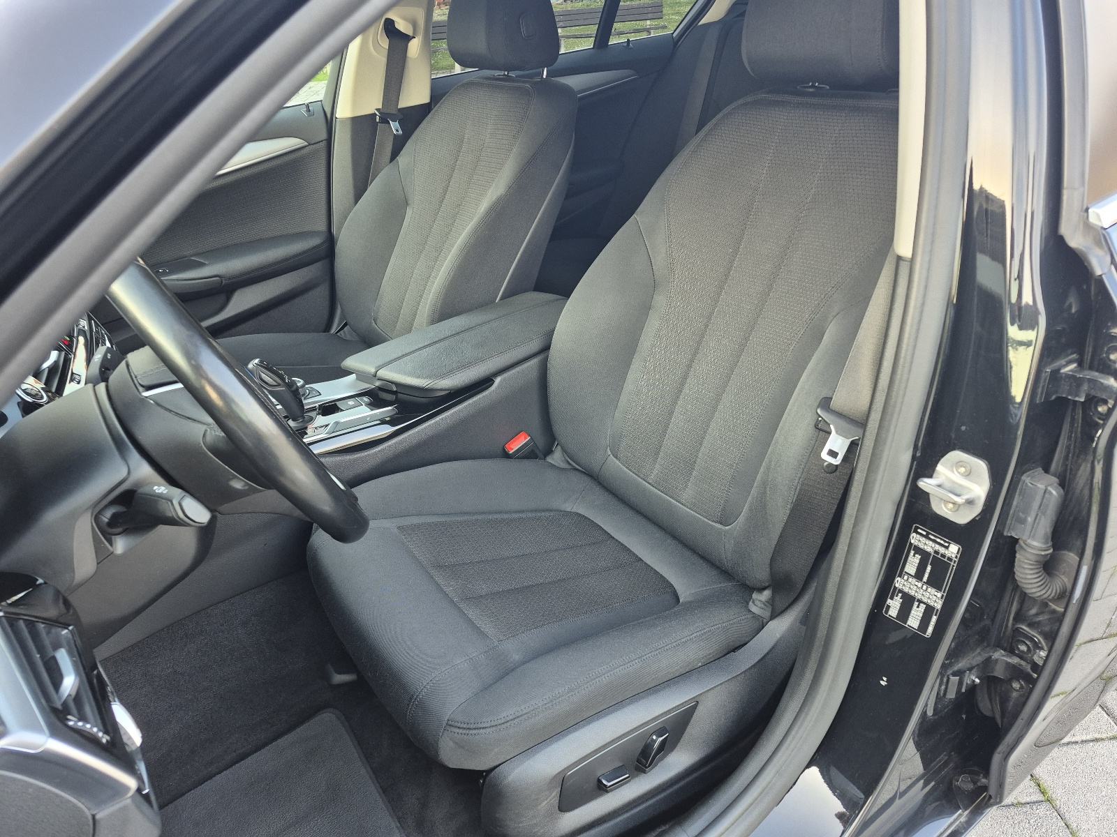 BMW 520i 135kw automatik,navigacija,kamera,el.sjedala,grijanje volana, fotografija 18
