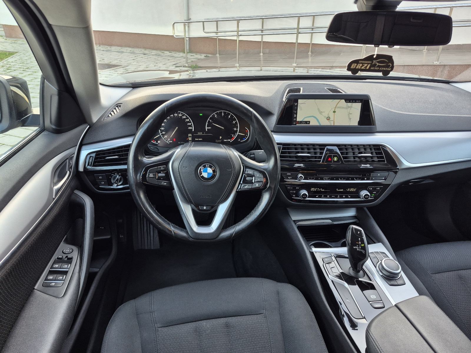 BMW 520i 135kw automatik,navigacija,kamera,el.sjedala,grijanje volana, fotografija 19
