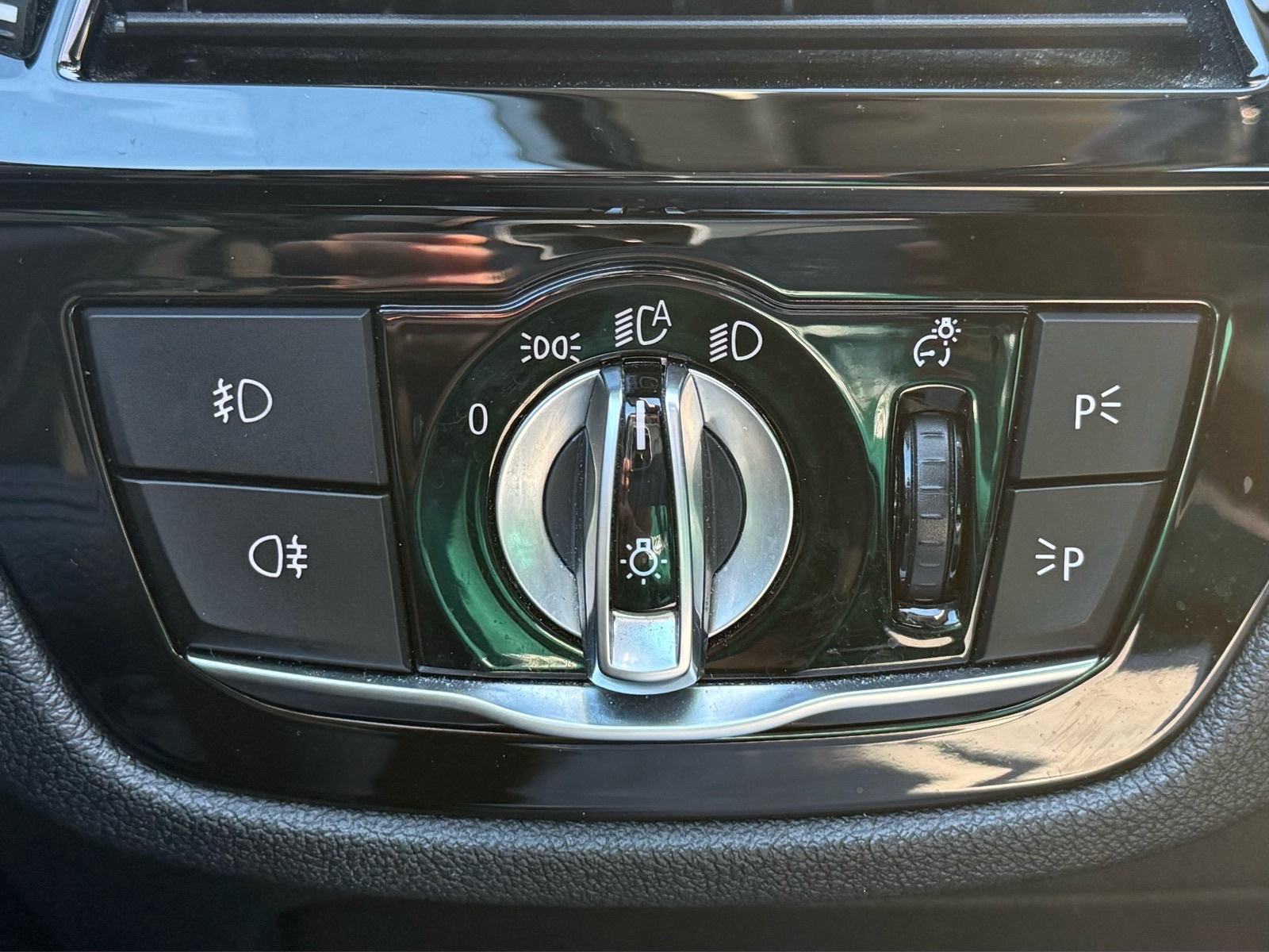 BMW 520i AUTOMATIK,LED,KOŽA,NAVI,ŠIBER,KEYLESS,REGISTRIRAN DO 10/2026!, fotografija 18