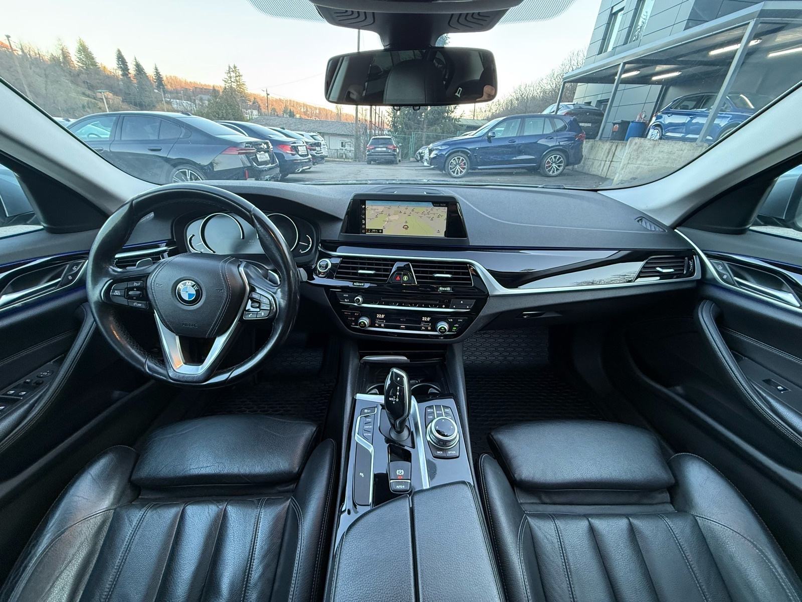 BMW 520i AUTOMATIK,LED,KOŽA,NAVI,ŠIBER,KEYLESS,REGISTRIRAN DO 10/2026!, fotografija 8
