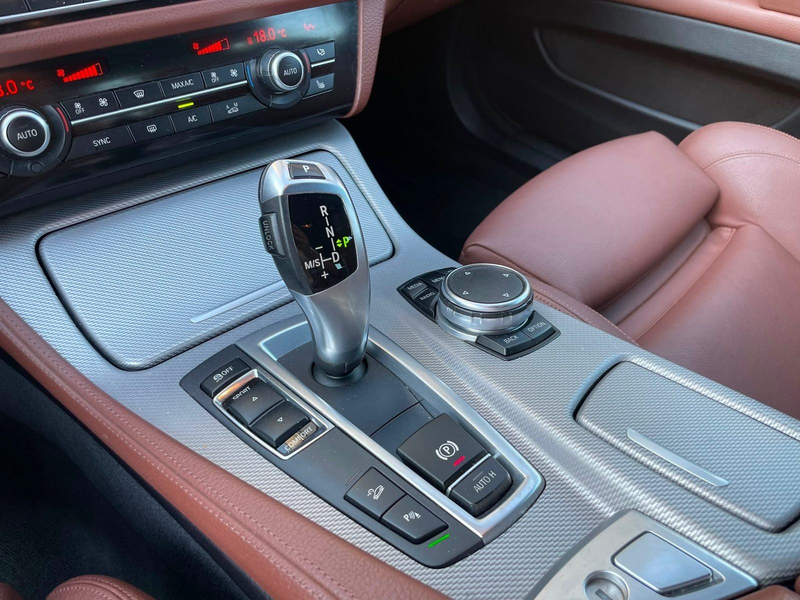 BMW 520XD,M-PAKET,LCI 2015,AUTOMATIK,F1,XENON,NAVI,SPORT,LED..15.500€, fotografija 6