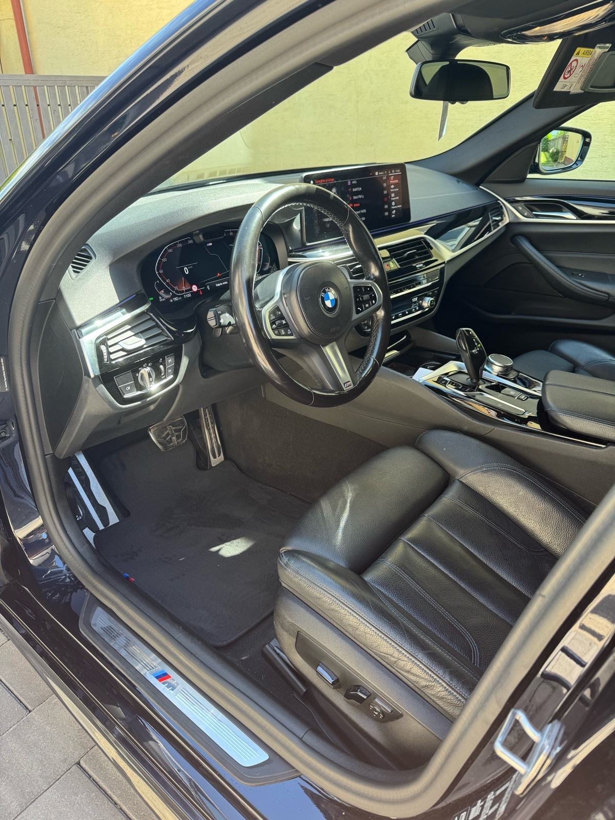 BMW 530 xDrive M paket, fotografija 8