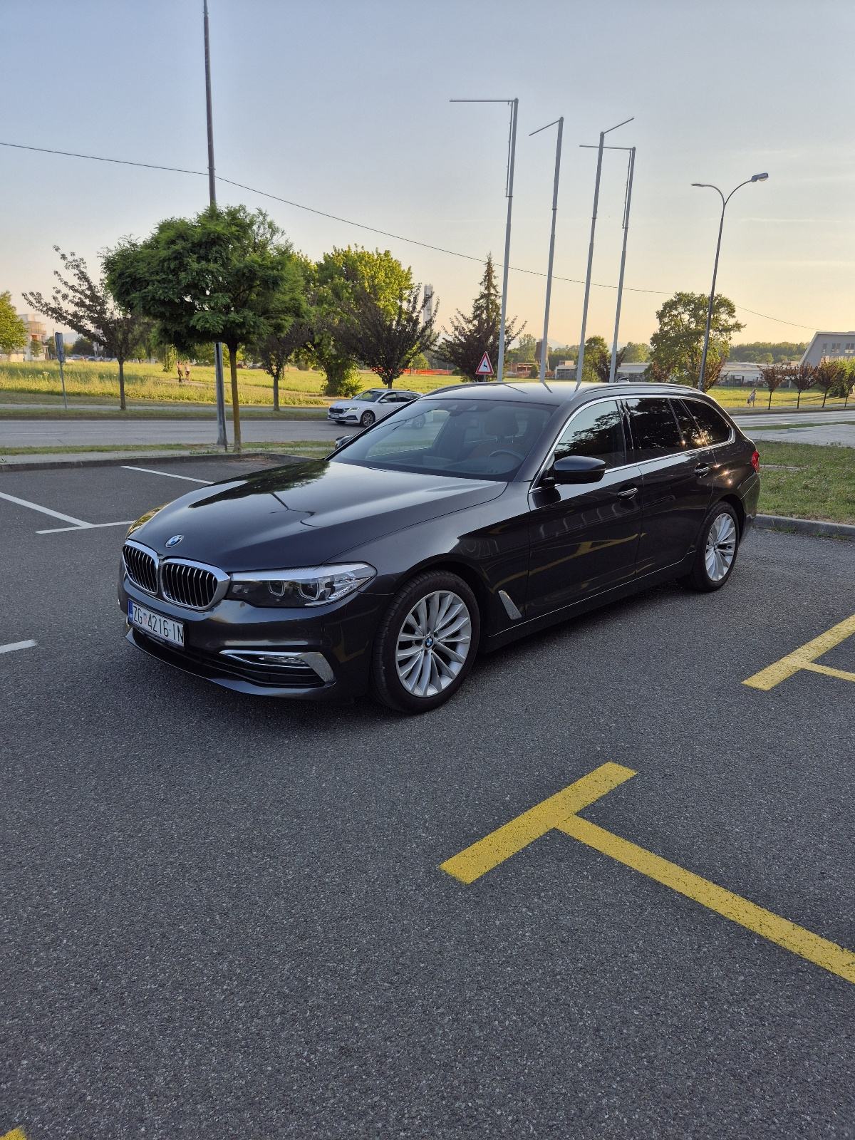 BMW 530d automatik Luxury Line, fotografija 1
