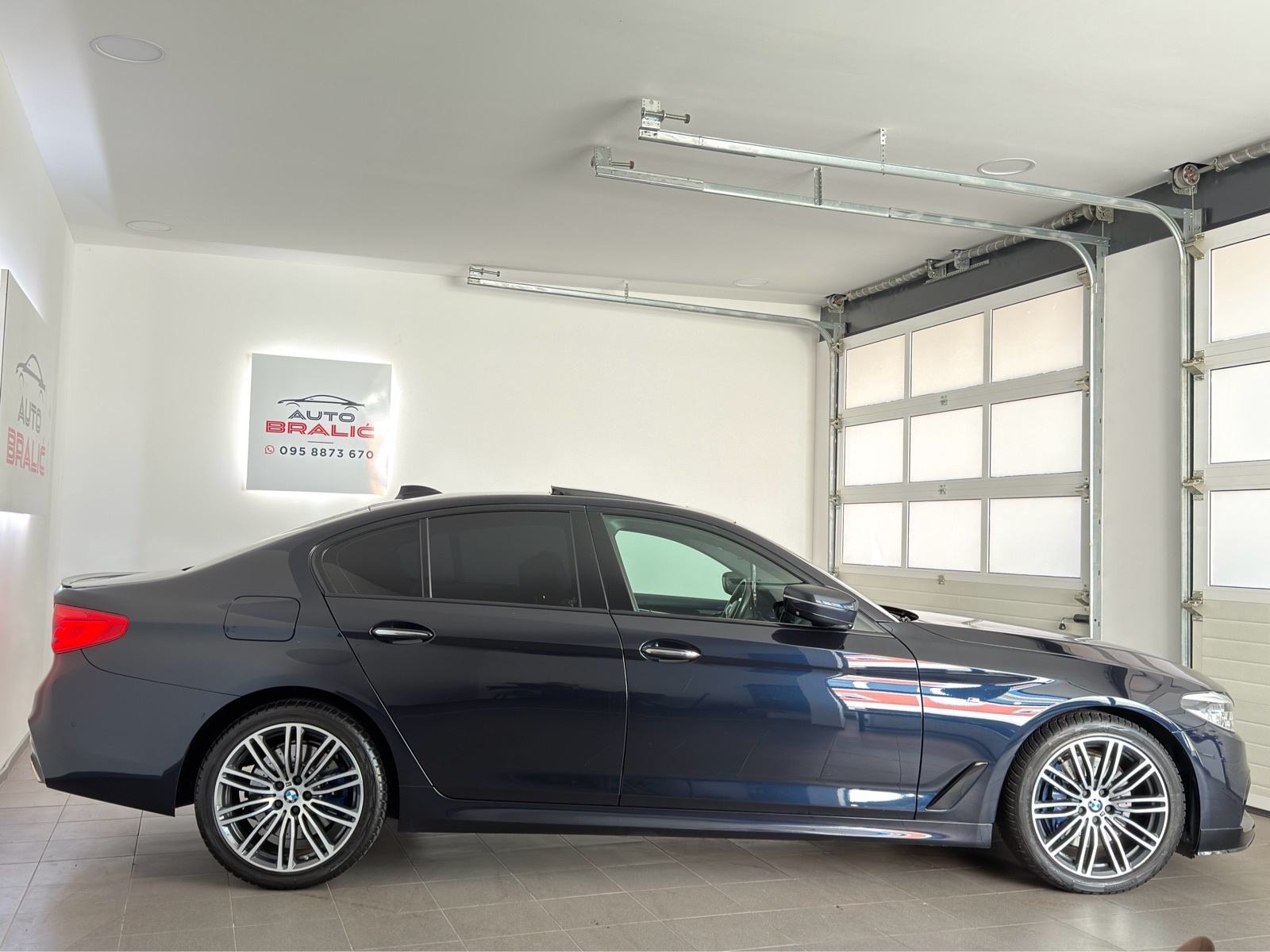 ♦️BMW 530D FULL M-PAKET♦️JAMSTOVO♦️LASER~ŠIBER~KAMERA 360~HEAD-up~KOŽA, fotografija 5
