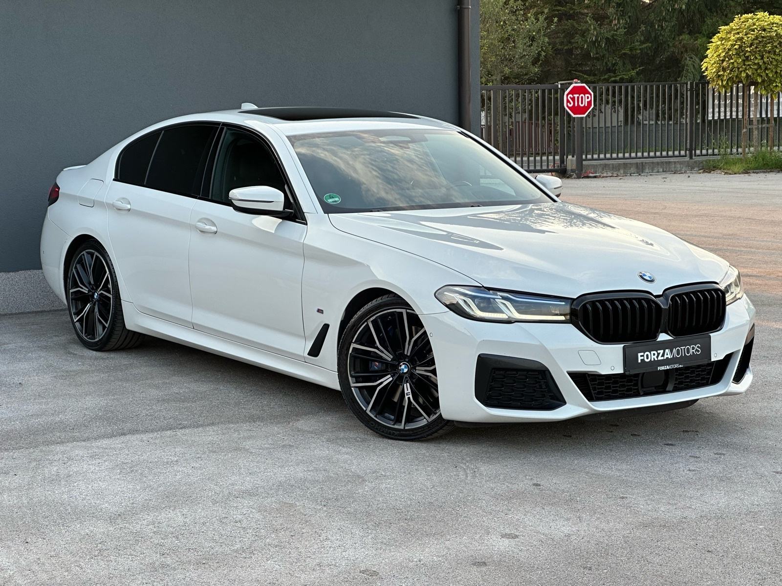 bmw-530d-m-sport-2021-god