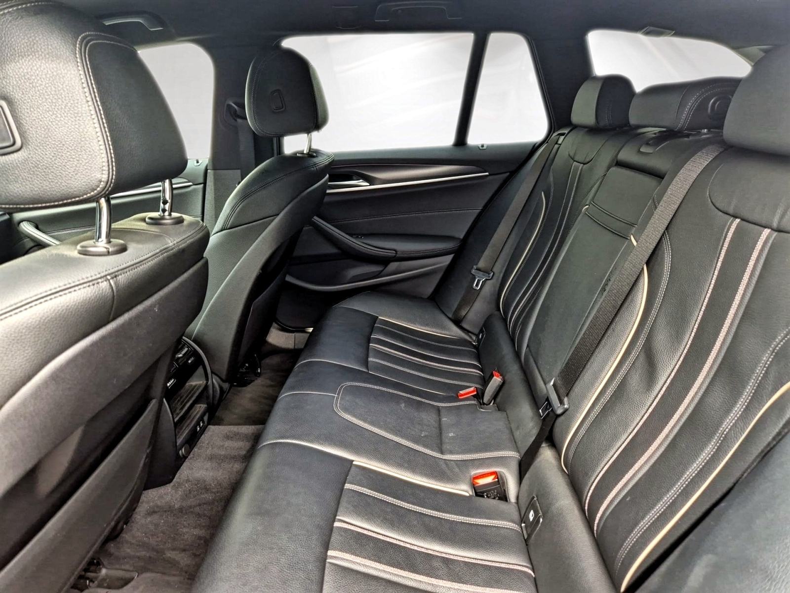 BMW 530d xDrive G31 LCI M Performance SERVIS JAMSTVO LEASING, fotografija 11