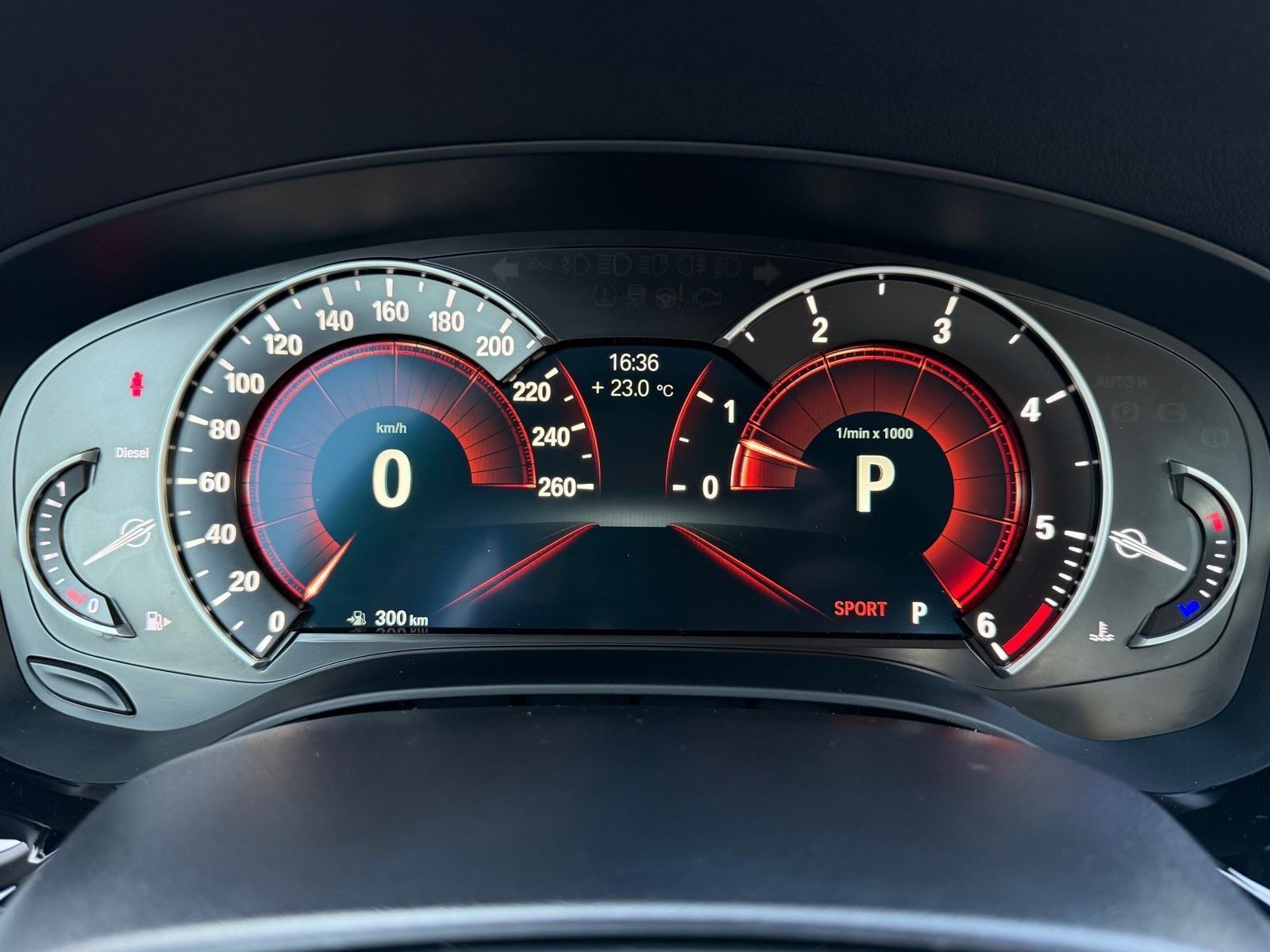 BMW 530d xDrive LUXURY LINE,KOŽA,AMBIENT,KAMERA,KEYLESS,ALU 18,NAVI..., fotografija 14