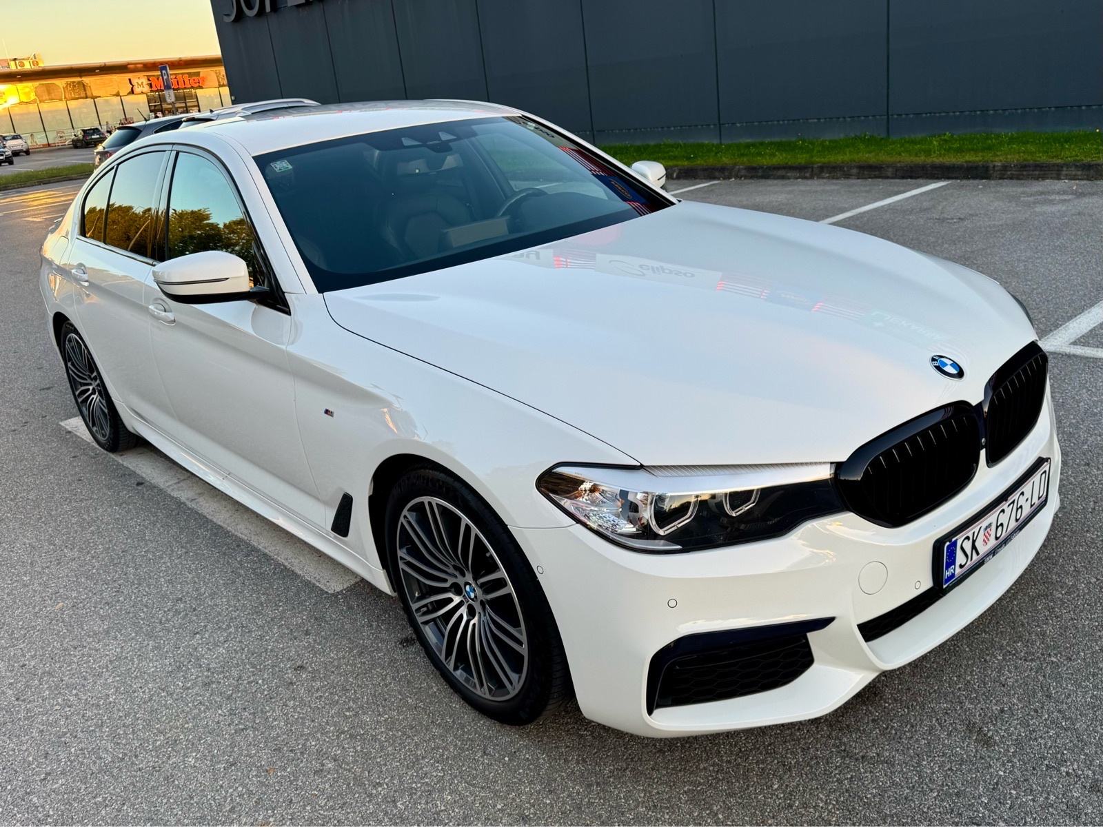 BMW 530d, xdrive, M sport, radar, 360, full virtual, CarPlay,…, pogled izvana - slika 2