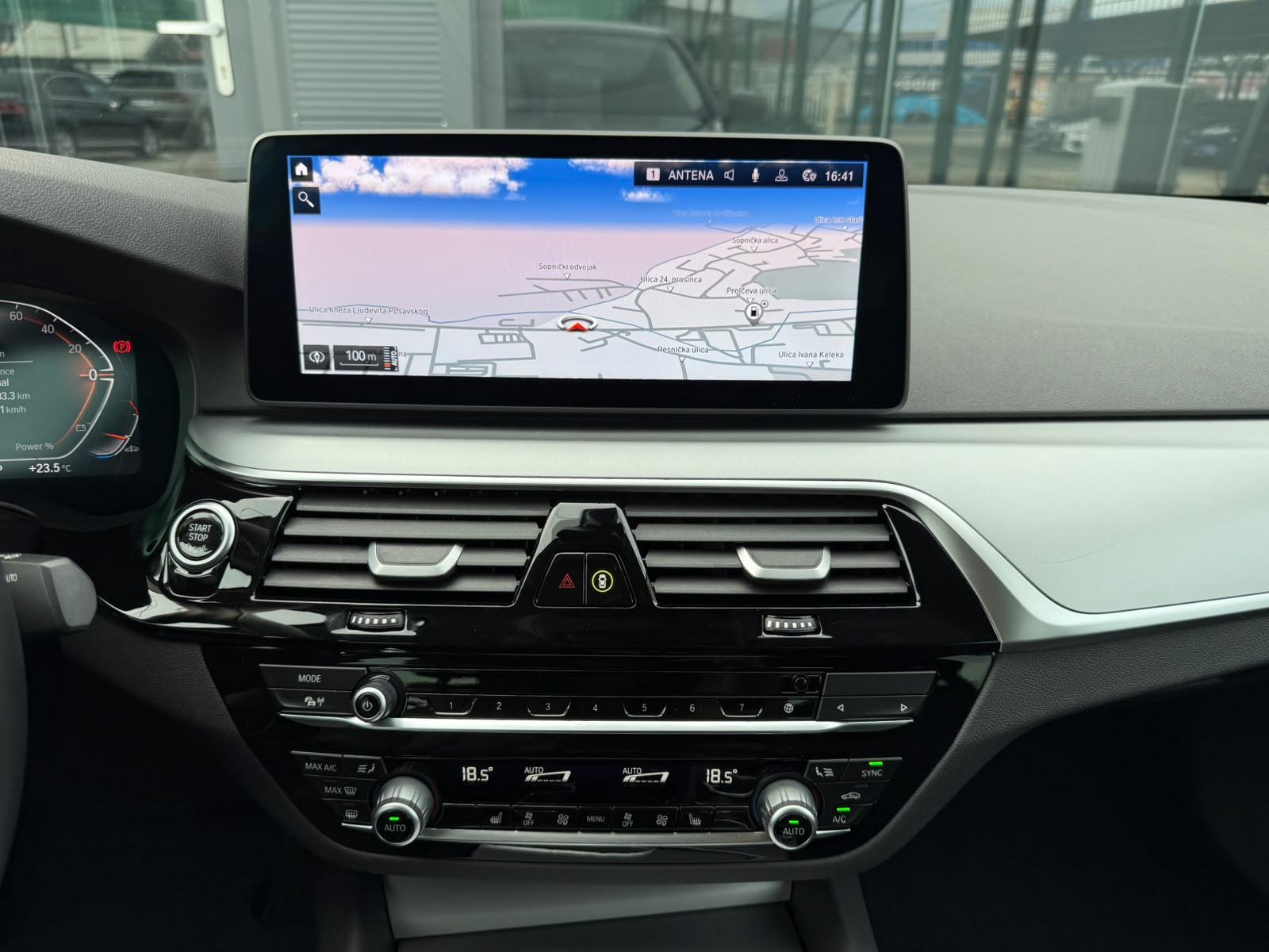 BMW 530d xDrive °VIRTUAL°KOŽA°NAVI°JAMSTVO 12MJ°LEASING BEZ UČEŠĆA°, fotografija 11