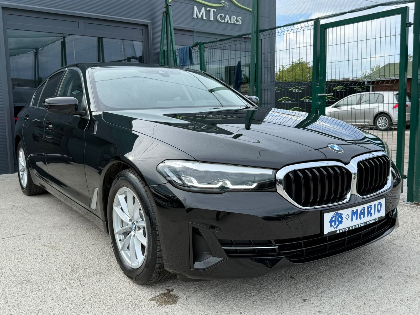 BMW 530d xDrive °VIRTUAL°KOŽA°NAVI°JAMSTVO 12MJ°LEASING BEZ UČEŠĆA°, fotografija 4