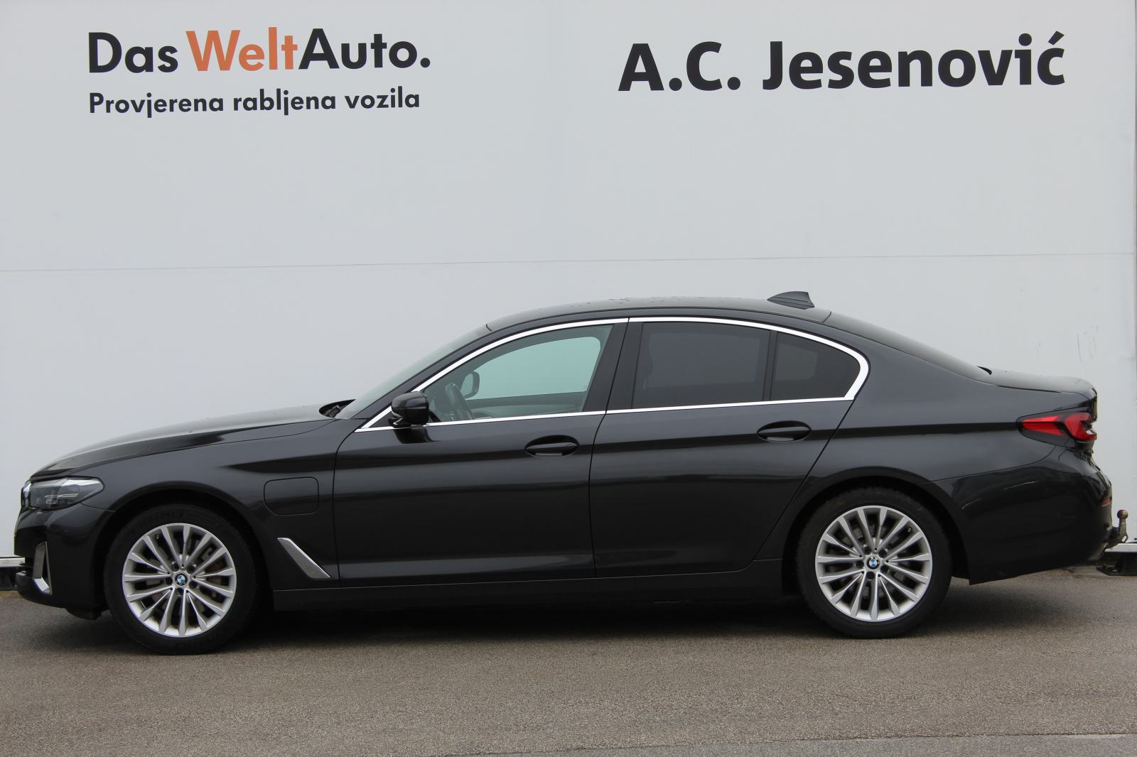 BMW 530e iPerformance Aut., fotografija 6