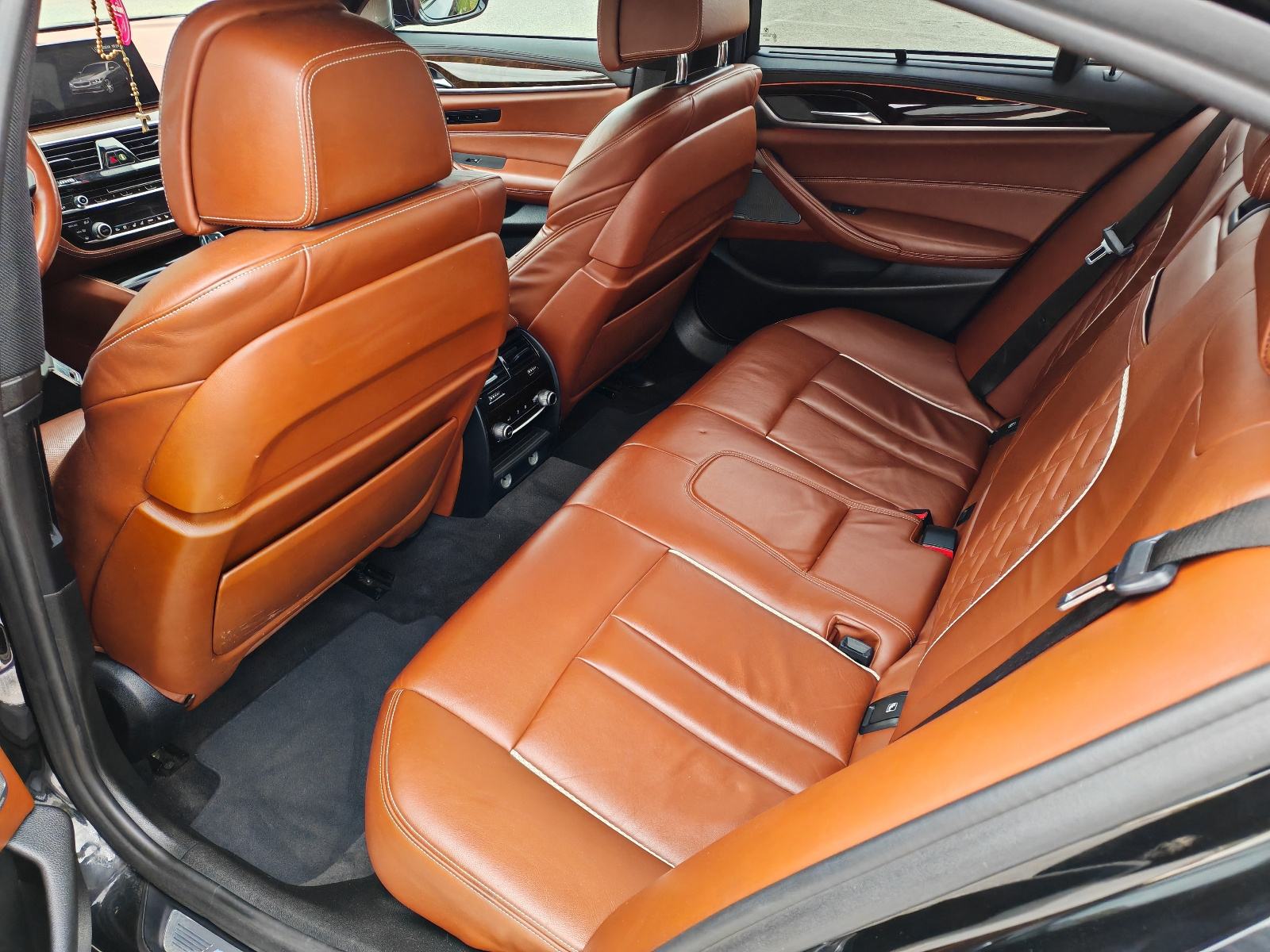 BMW 530e iPerformance,M-paket,alu 21",moguca zamjena, fotografija 10