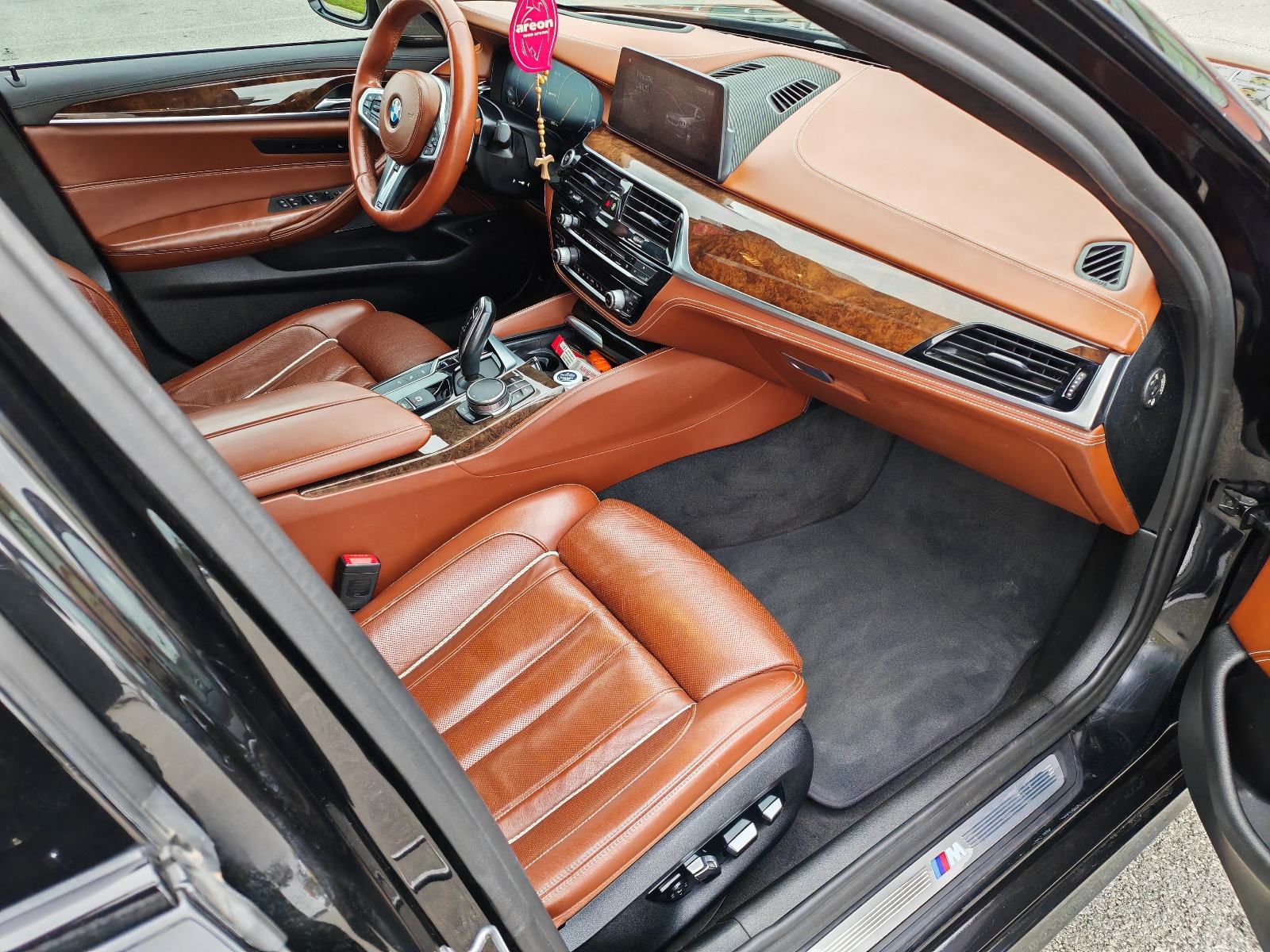 BMW 530e iPerformance,M-paket,alu 21",moguca zamjena, fotografija 9