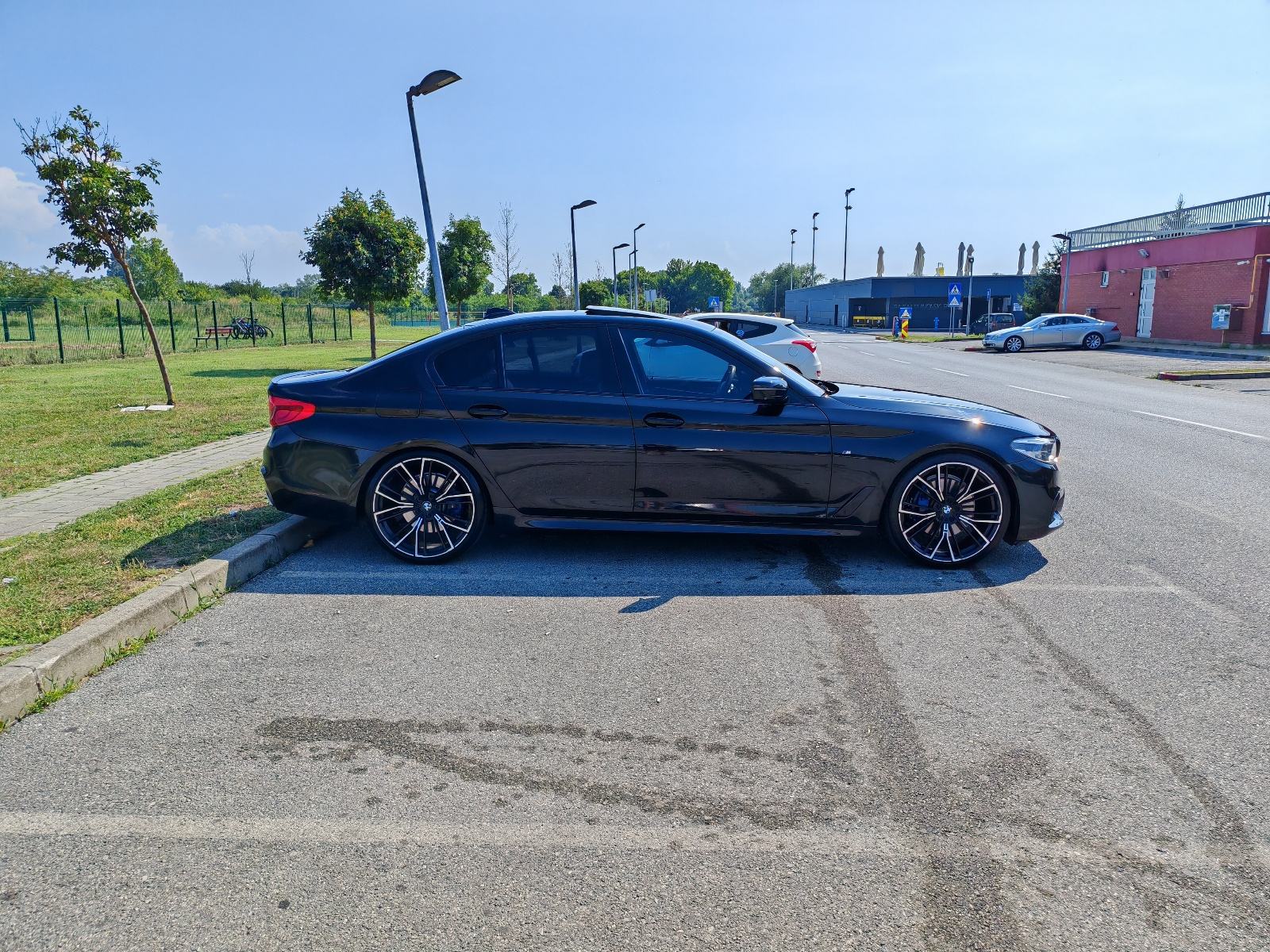 BMW 530e iPerformance,M-paket,alu 21",moguca zamjena, fotografija 3
