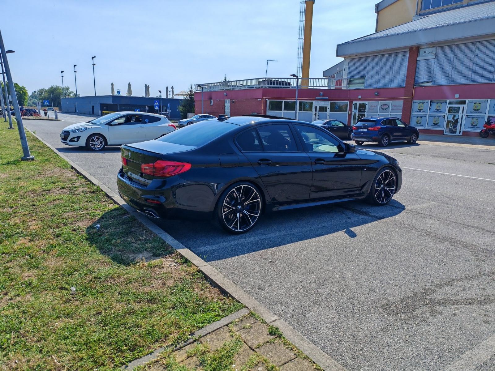 BMW 530e iPerformance,M-paket,alu 21",moguca zamjena, fotografija 4