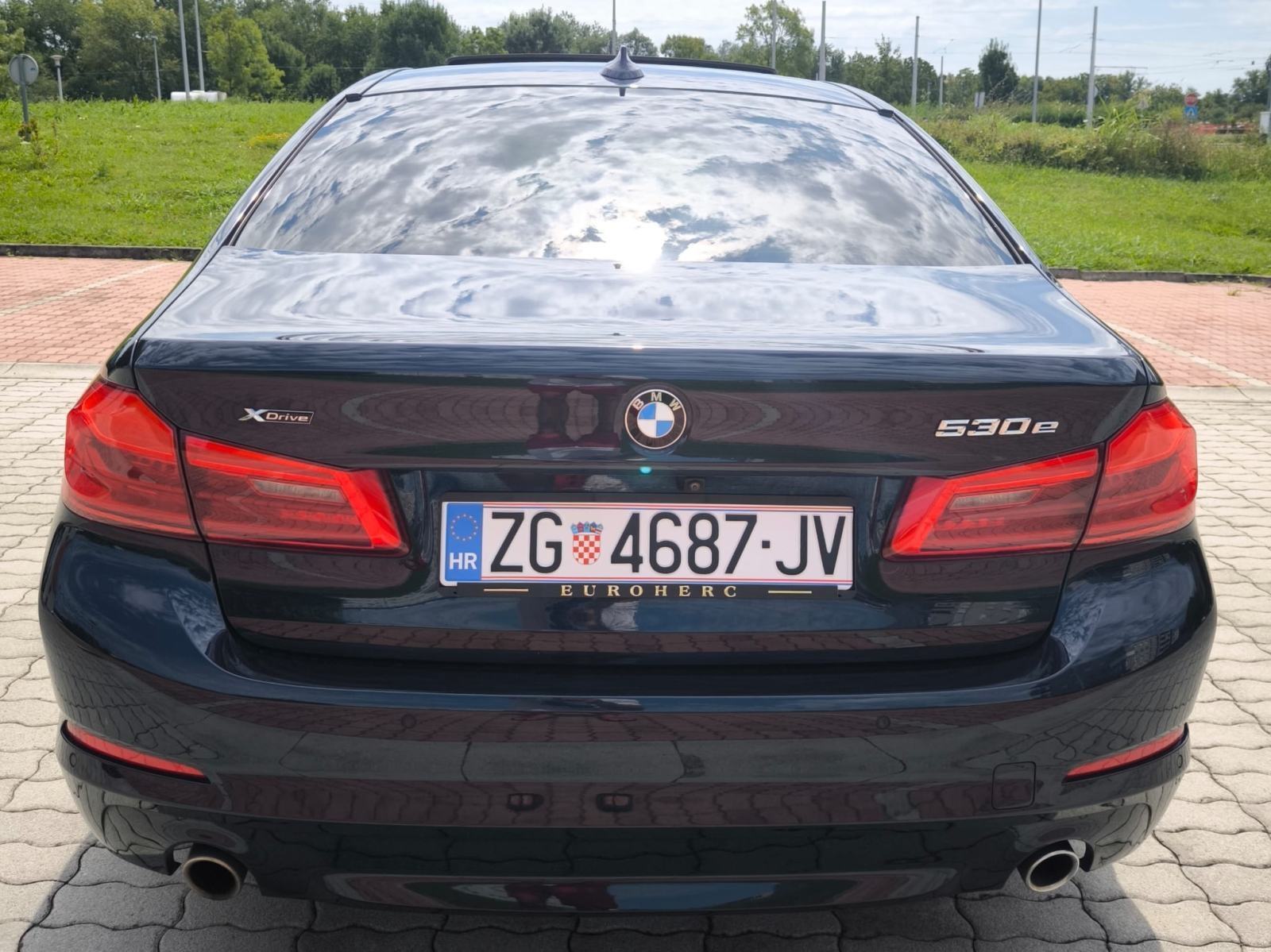 BMW 530e xDrive, virtual kokpit, radar, koža, Harman-Kardon, kasko, fotografija 5
