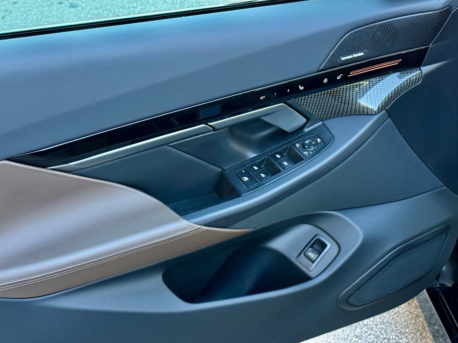 BMW 530e XDrive Touring, fotografija 13