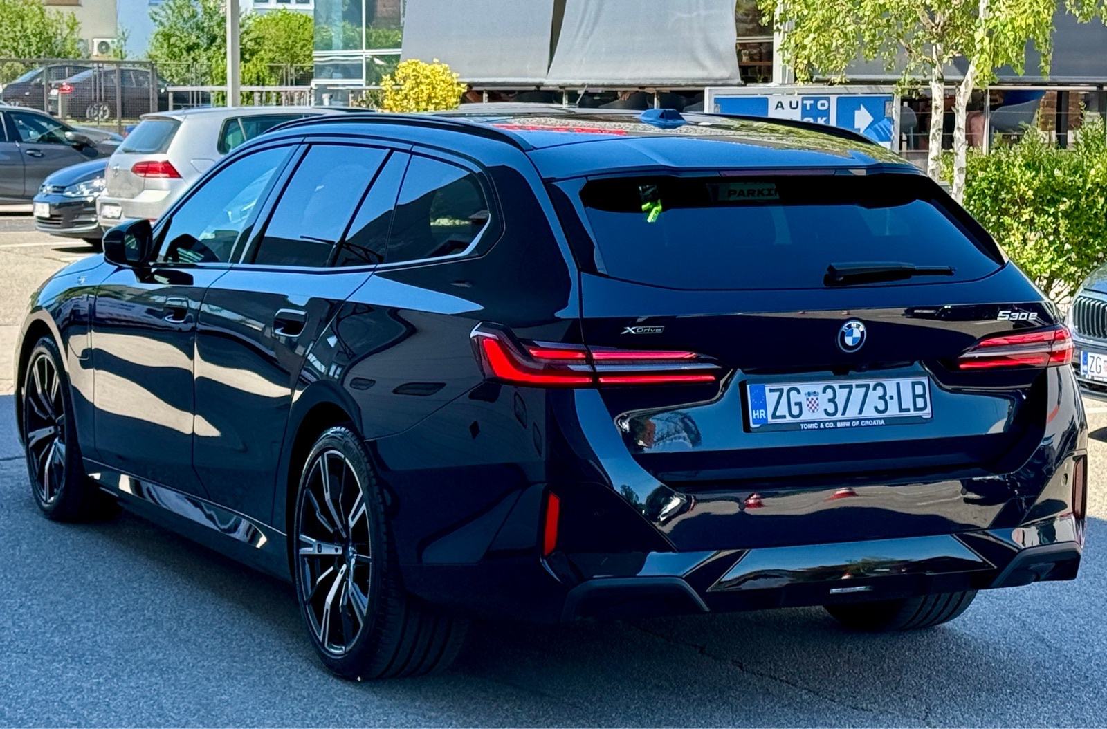 BMW 530e XDrive Touring, fotografija 5