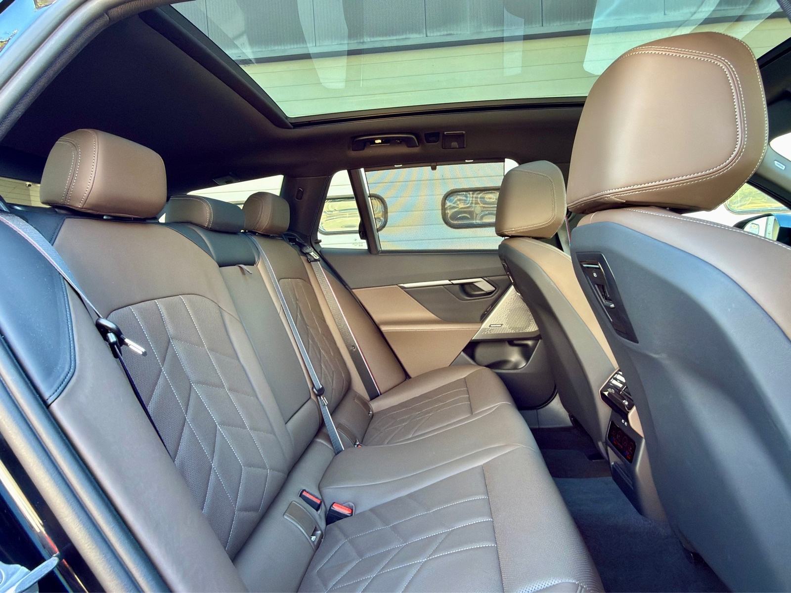 BMW 530e XDrive Touring, fotografija 9
