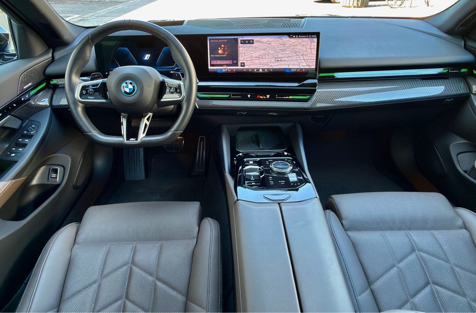 BMW 530e XDrive Touring, fotografija 11