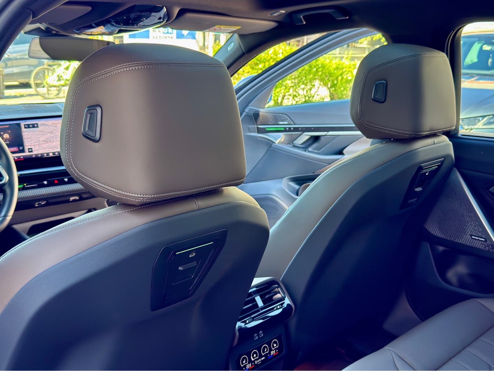 BMW 530e XDrive Touring, fotografija 18