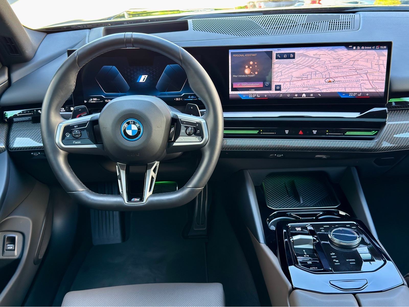 BMW 530e XDrive Touring, fotografija 7