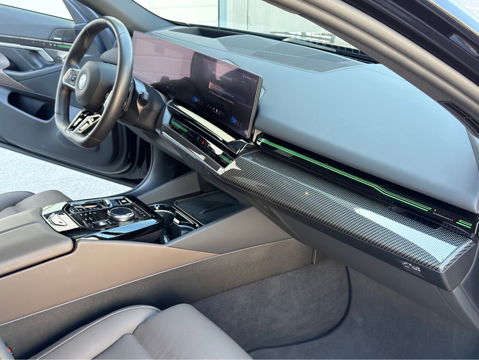 BMW 530e XDrive Touring, fotografija 19