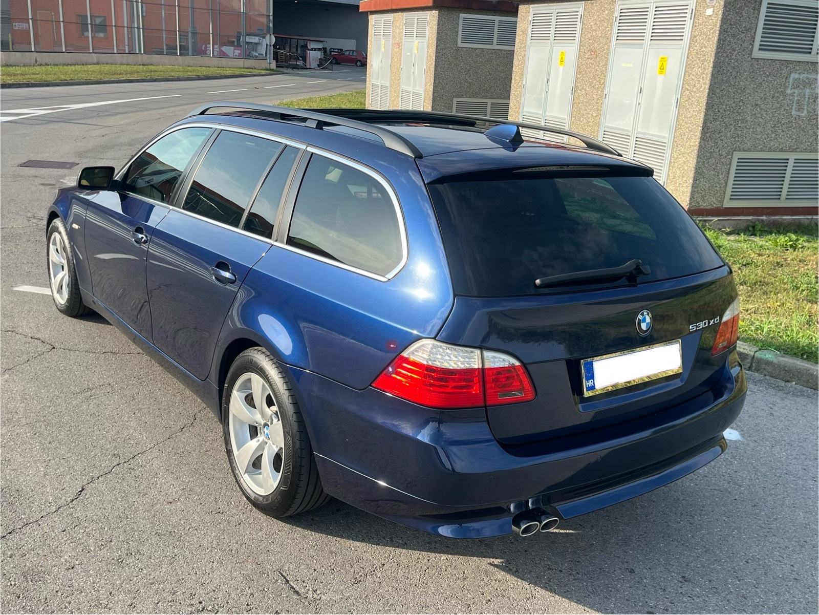 BMW 530xd LCI Automatik ( zamjena ) Panorama Koža Navi Bi-Xenon Pdc, pogled izvana - slika 4