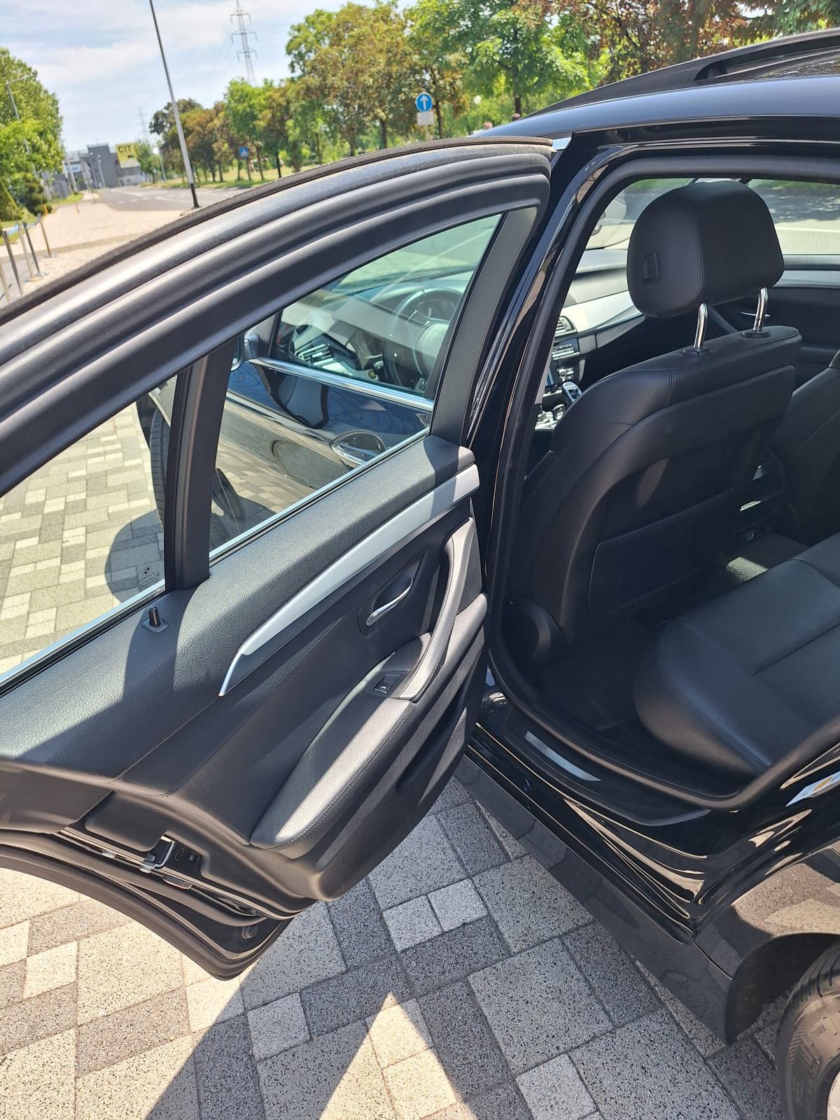 BMW 530xd, šiber, koža, LED,kao nov, zamjena, fotografija 17