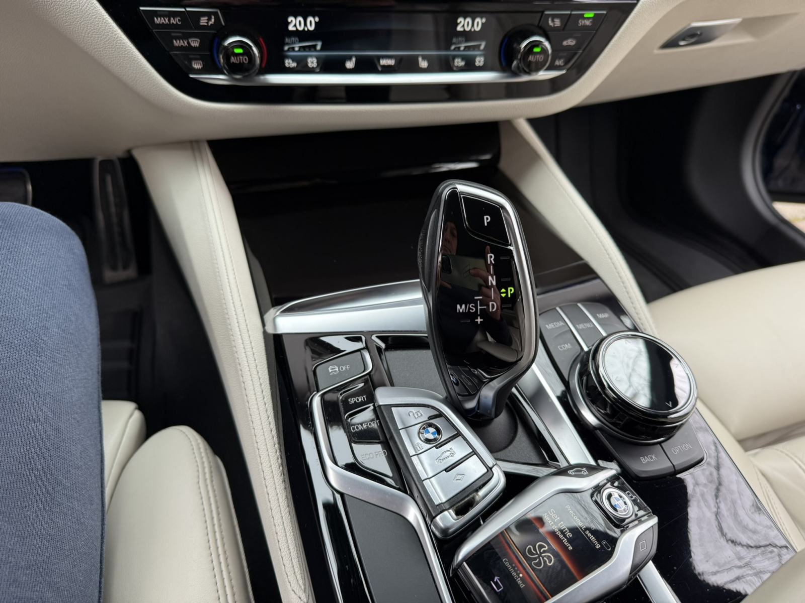 BMW 530xDrive M Individual | Merino | HUD | Webasto | HK | Šiber, fotografija 11