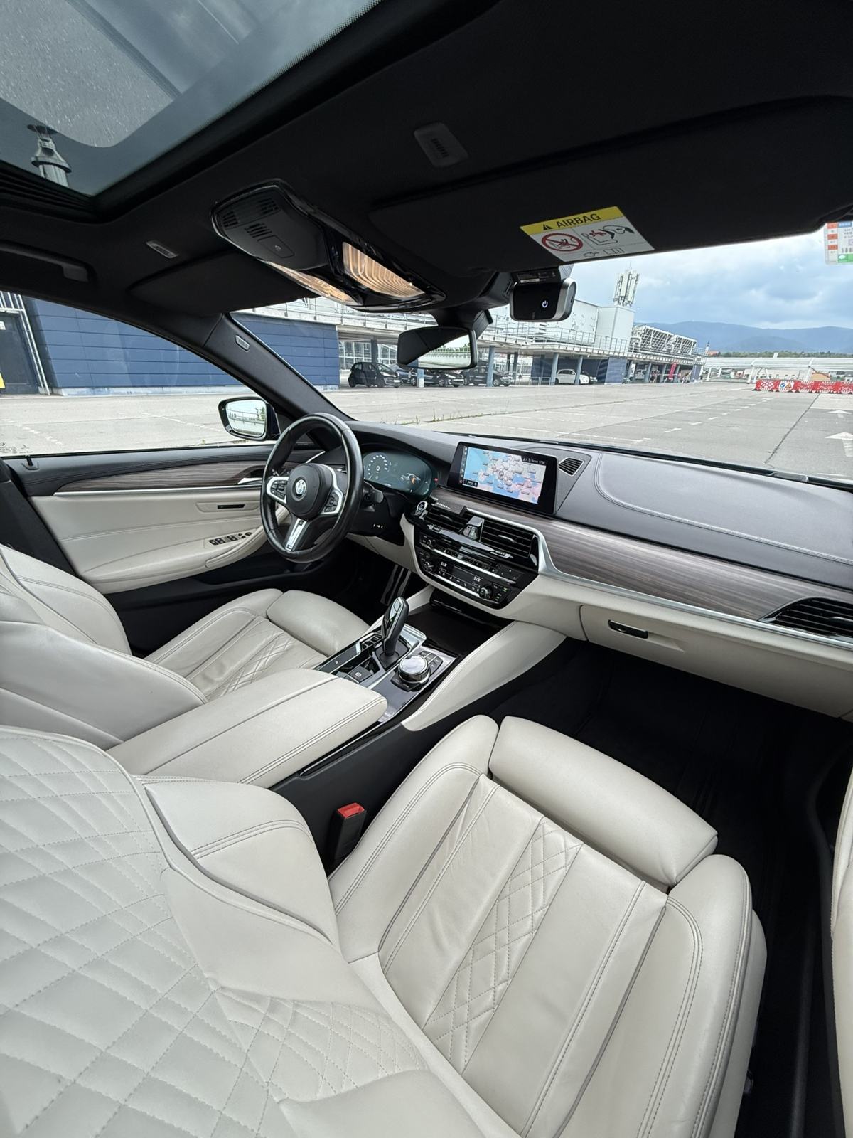 BMW 530xDrive M Individual | Merino | HUD | Webasto | HK | Šiber, fotografija 13