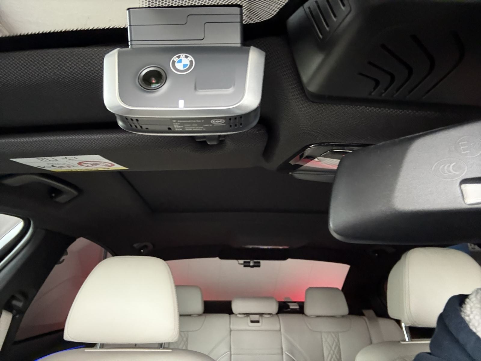 BMW 530xDrive M Individual | Merino | HUD | Webasto | HK | Šiber, fotografija 15