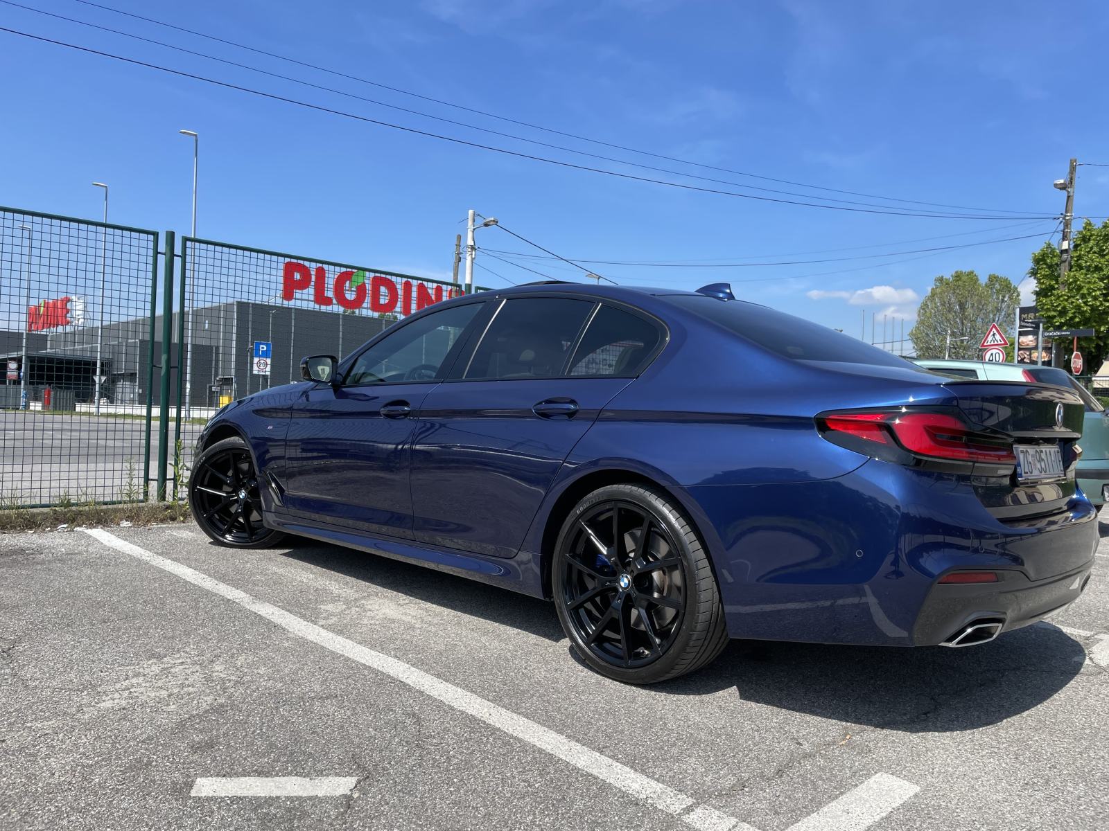 BMW 530xDrive M Individual | Merino | HUD | Webasto | HK | Šiber, fotografija 9