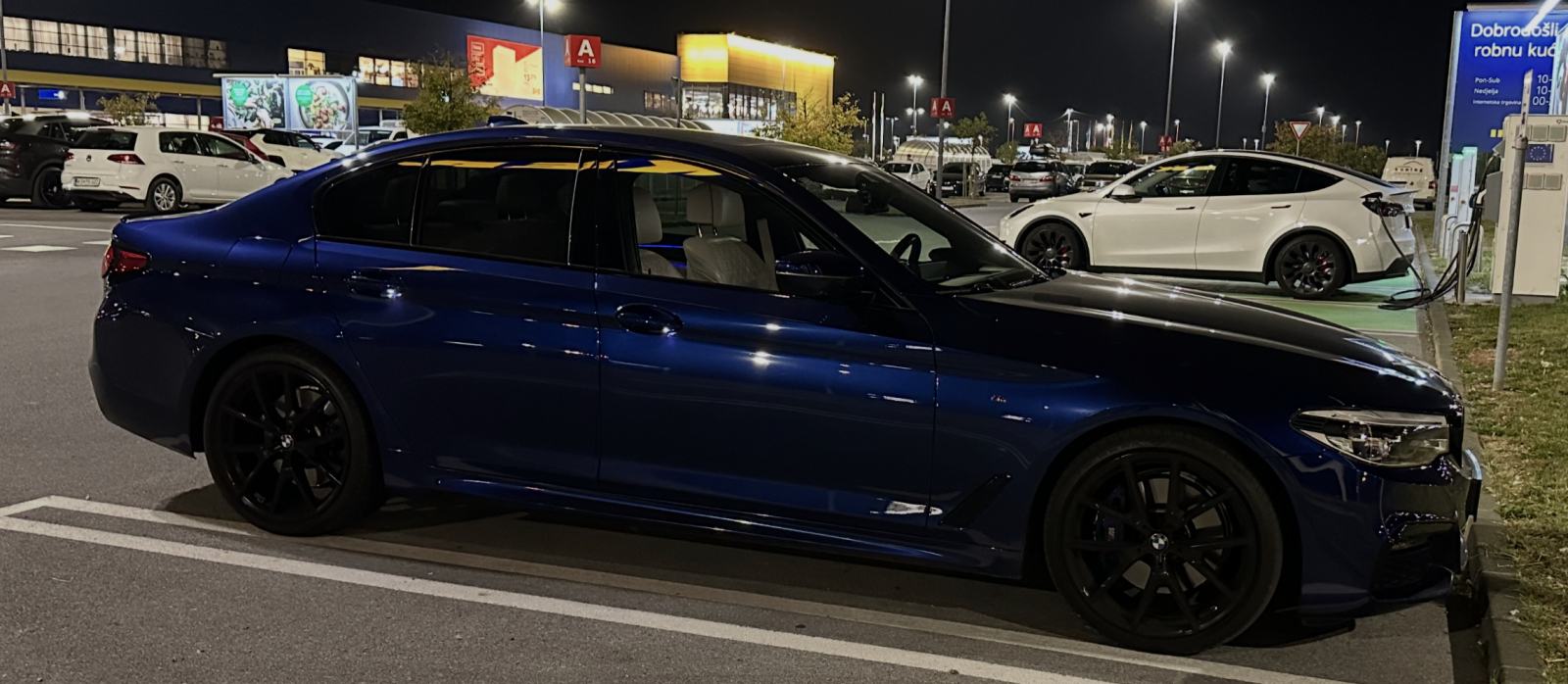 BMW 530xDrive M Individual | Merino | HUD | Webasto | HK | Šiber, pogled izvana - slika 3