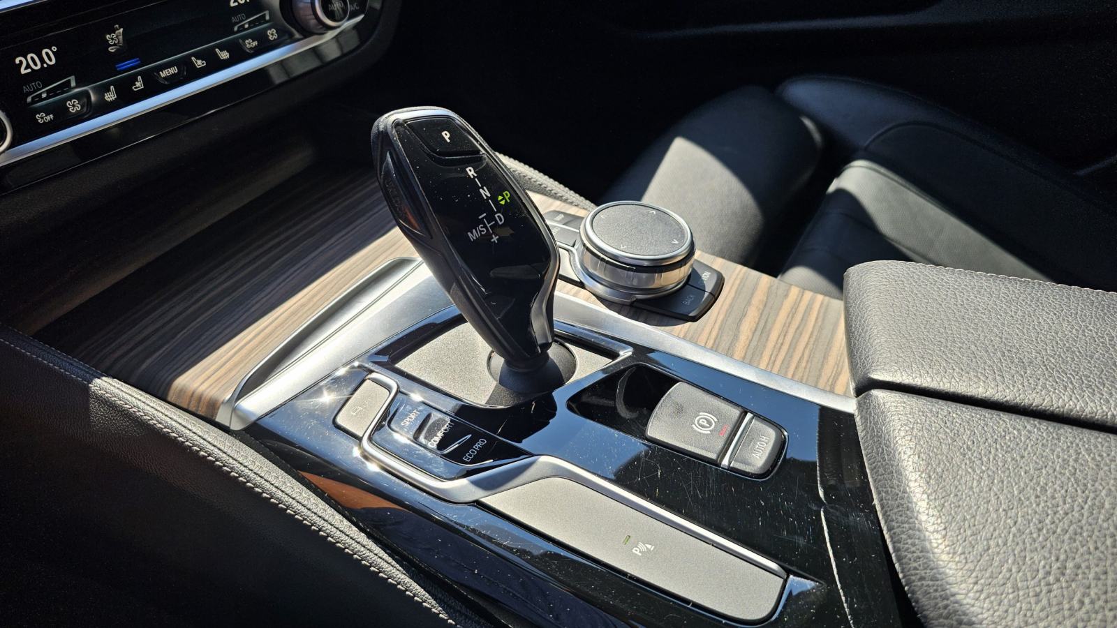 BMW 540D X-DRIVE M-SPORT SERVISNA GARANCIJA REGISTRIRAN, fotografija 14