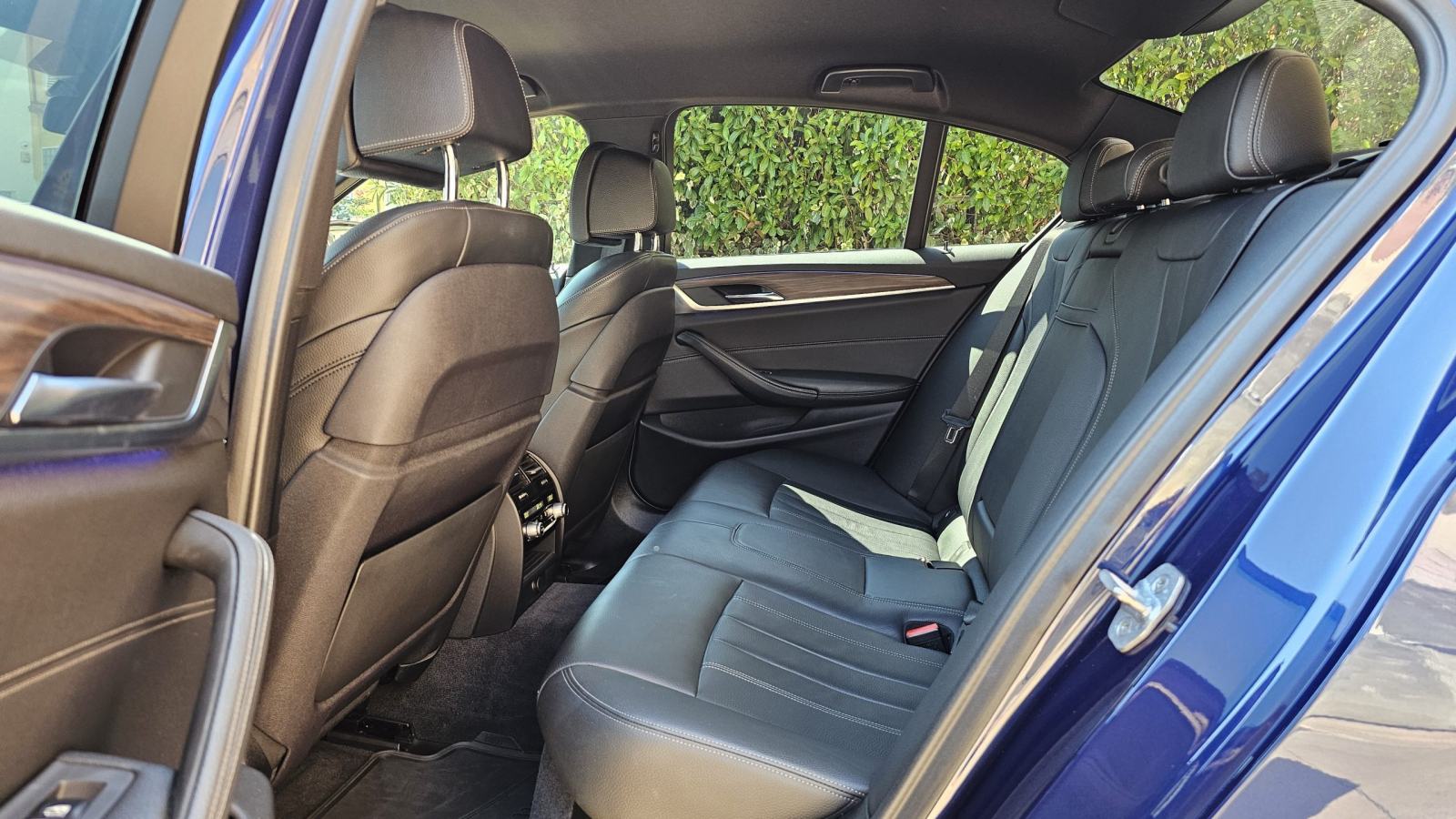 BMW 540D X-DRIVE M-SPORT SERVISNA GARANCIJA REGISTRIRAN, fotografija 16