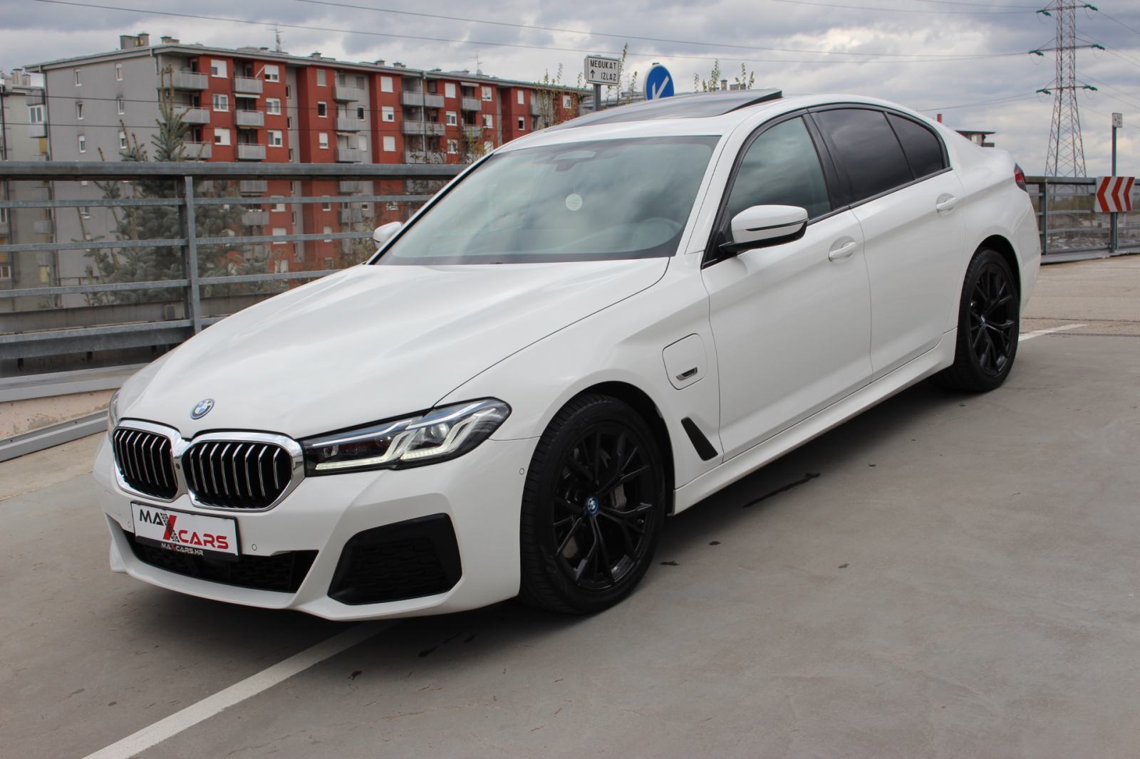 BMW 545e xDrive M Sport Edition•Laser svjetla•Koža•Head up•Šiber•PDV, fotografija 10