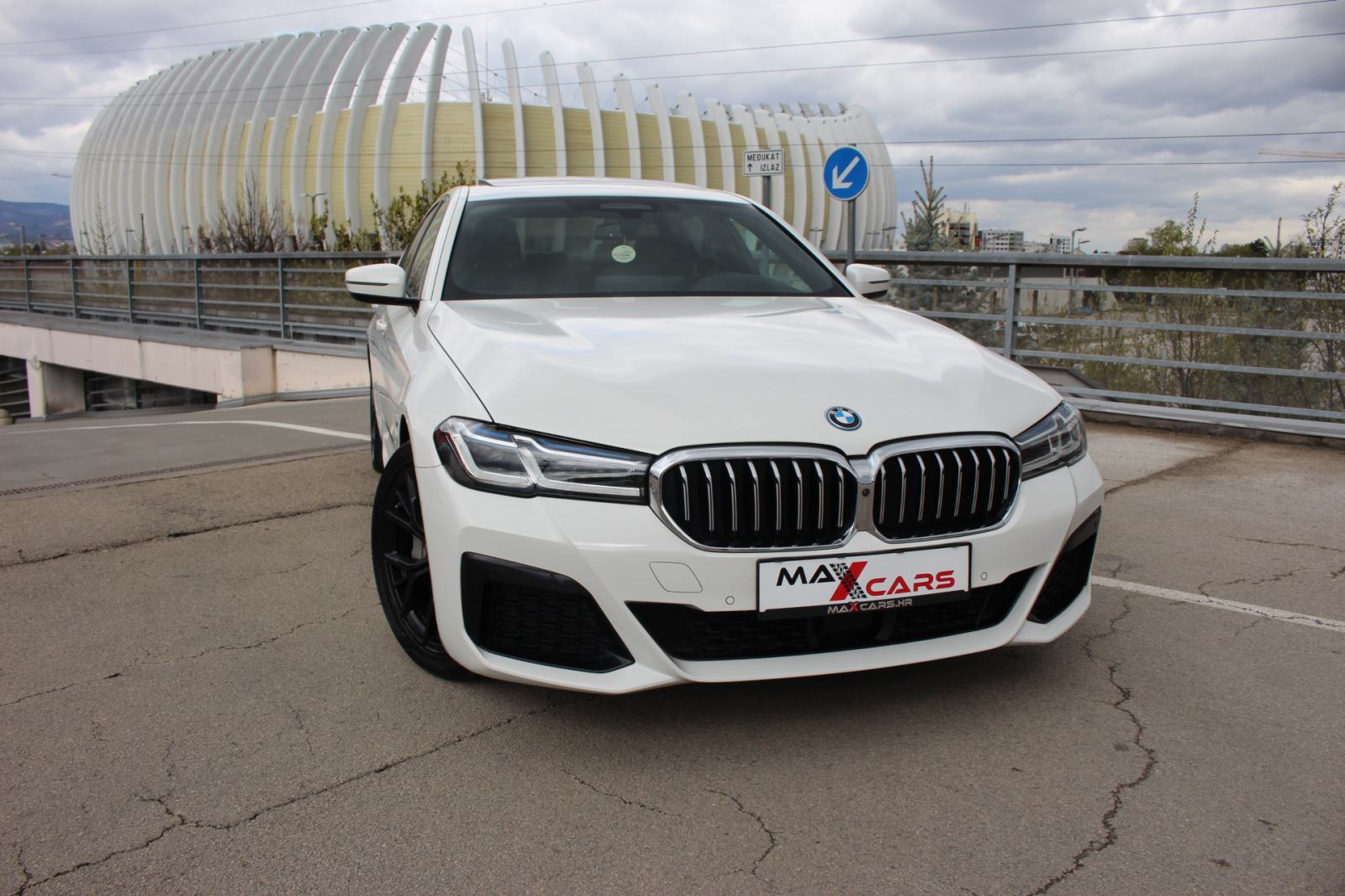 BMW 545e xDrive M Sport Edition•Laser svjetla•Koža•Head up•Šiber•PDV, fotografija 18