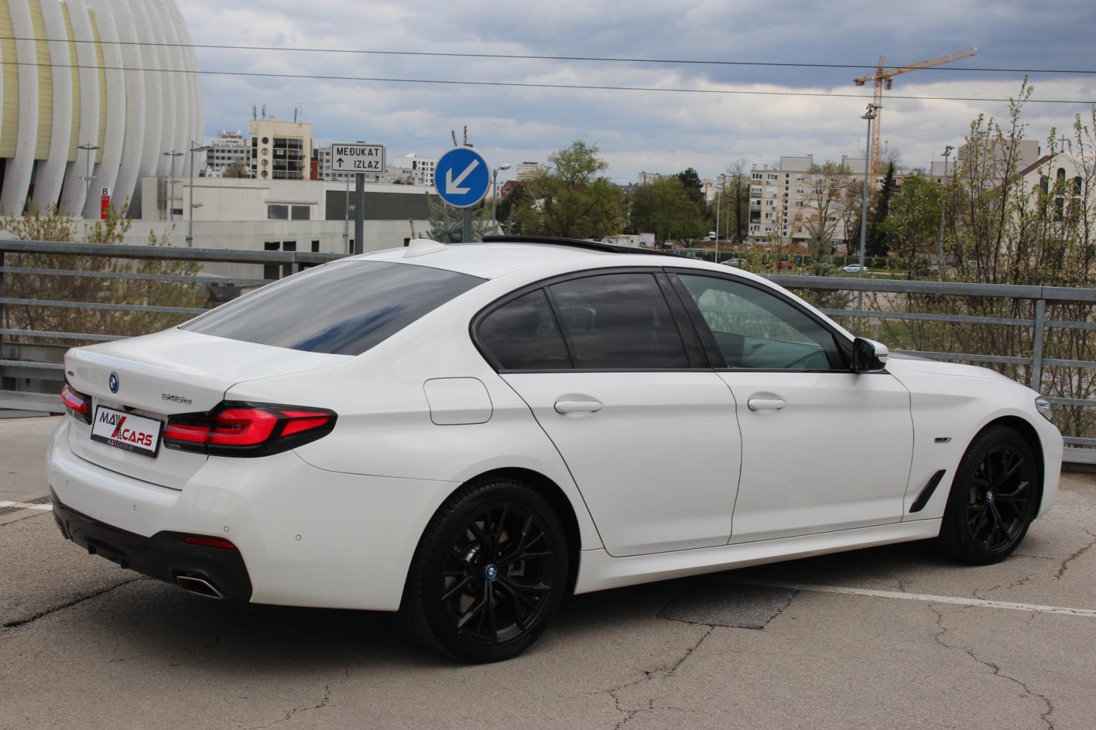 BMW 545e xDrive M Sport Edition•Laser svjetla•Koža•Head up•Šiber•PDV, fotografija 17