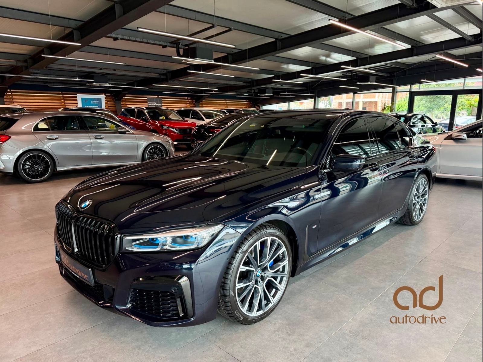 BMW 730d xDrive M-PAKET • LASER • ALU20 • KAM 360 • H&K • HEAD UP, 2021 god., pogled izvana - slika 1