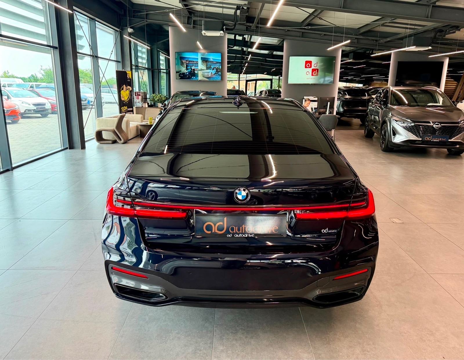 BMW 730d xDrive M-PAKET • LASER • ALU20 • KAM 360 • H&K • HEAD UP, 2021 god., fotografija 6