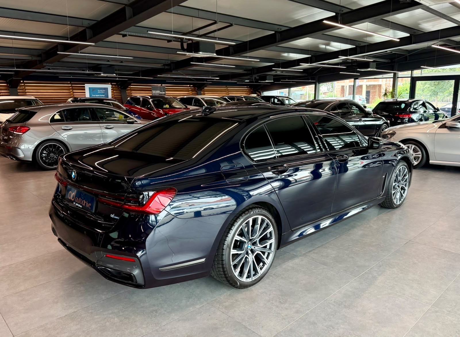 BMW 730d xDrive M-PAKET • LASER • ALU20 • KAM 360 • H&K • HEAD UP, 2021 god., fotografija 7