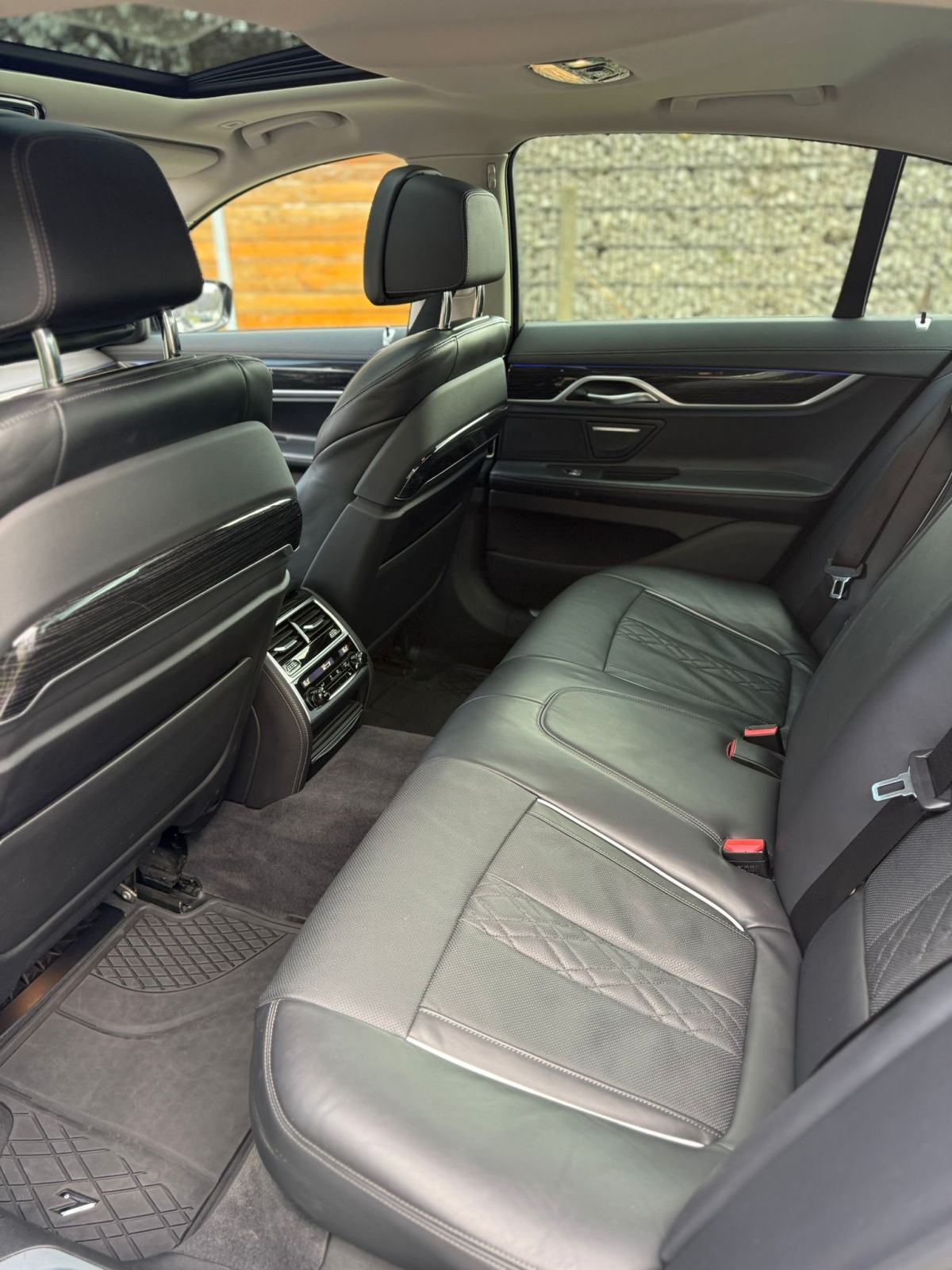 BMW 740d X drive, fotografija 18
