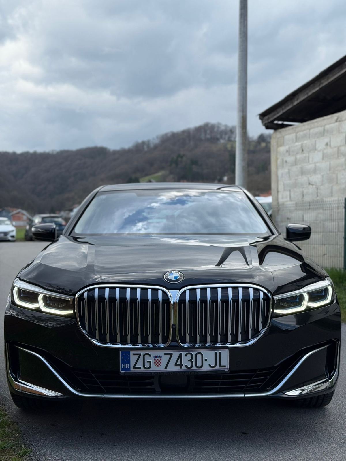 BMW 740d X drive, pogled izvana - slika 2