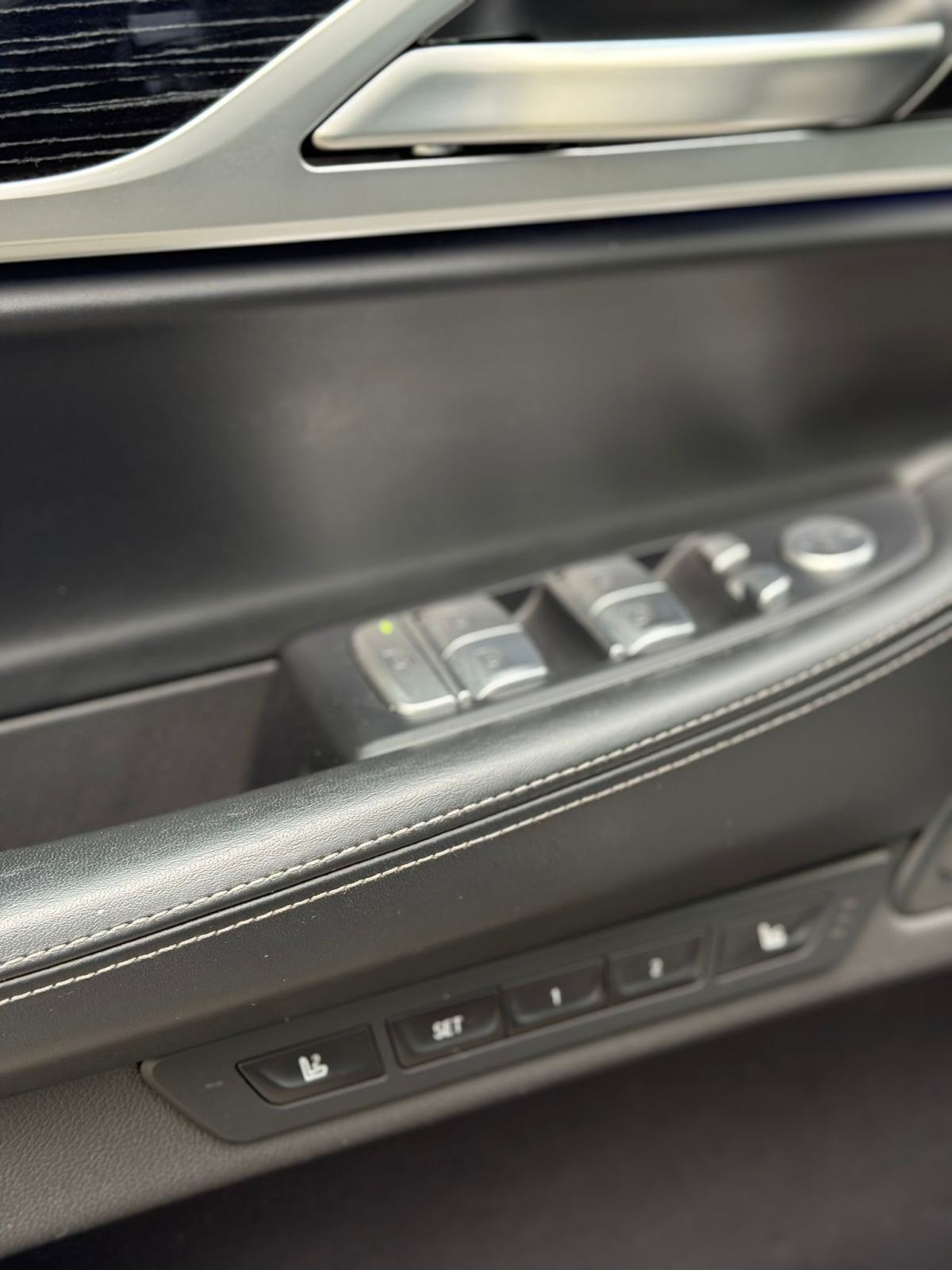 BMW 740d X drive, fotografija 16