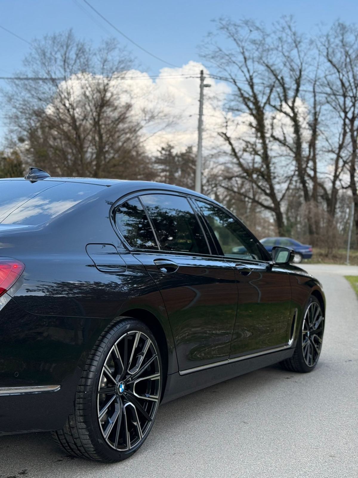 BMW 740d X drive, fotografija 7
