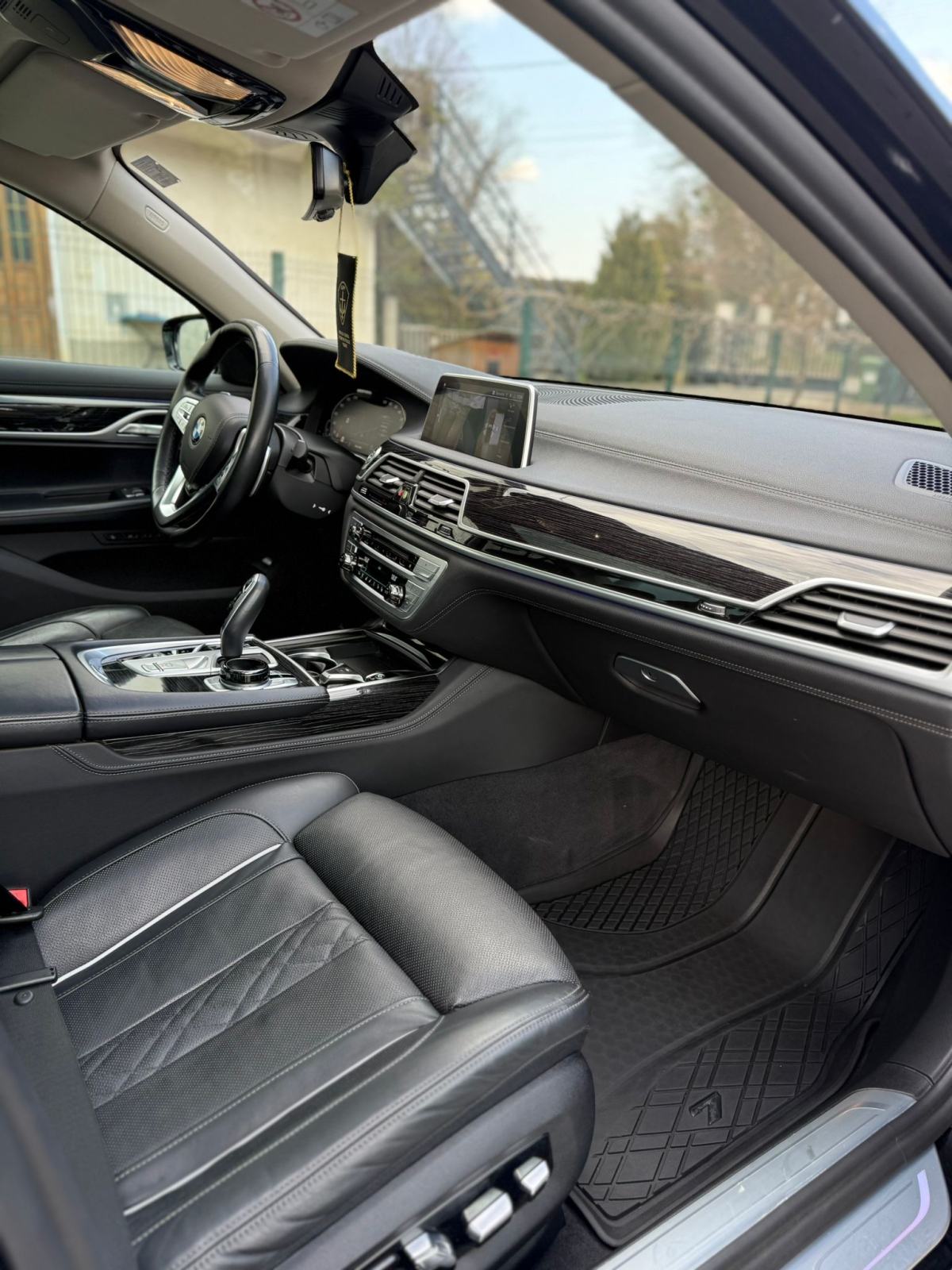 BMW 740d X drive, fotografija 9