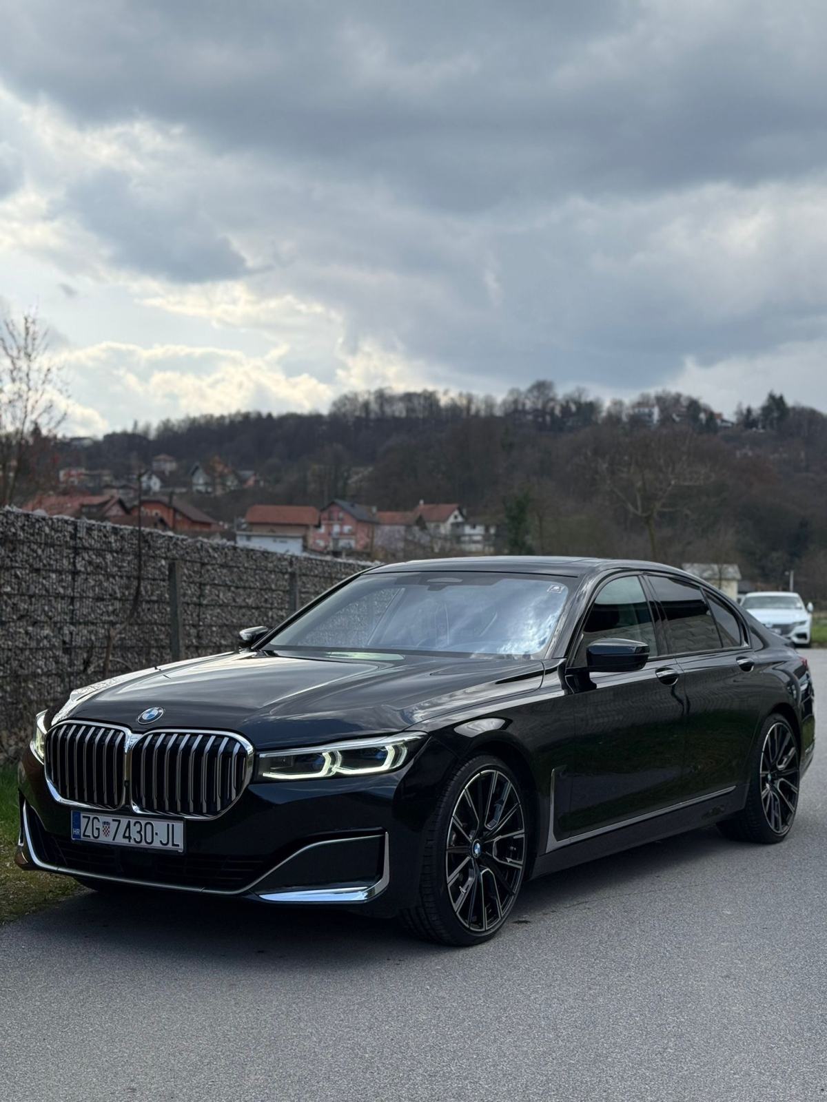 BMW 740d X drive, pogled izvana - slika 1