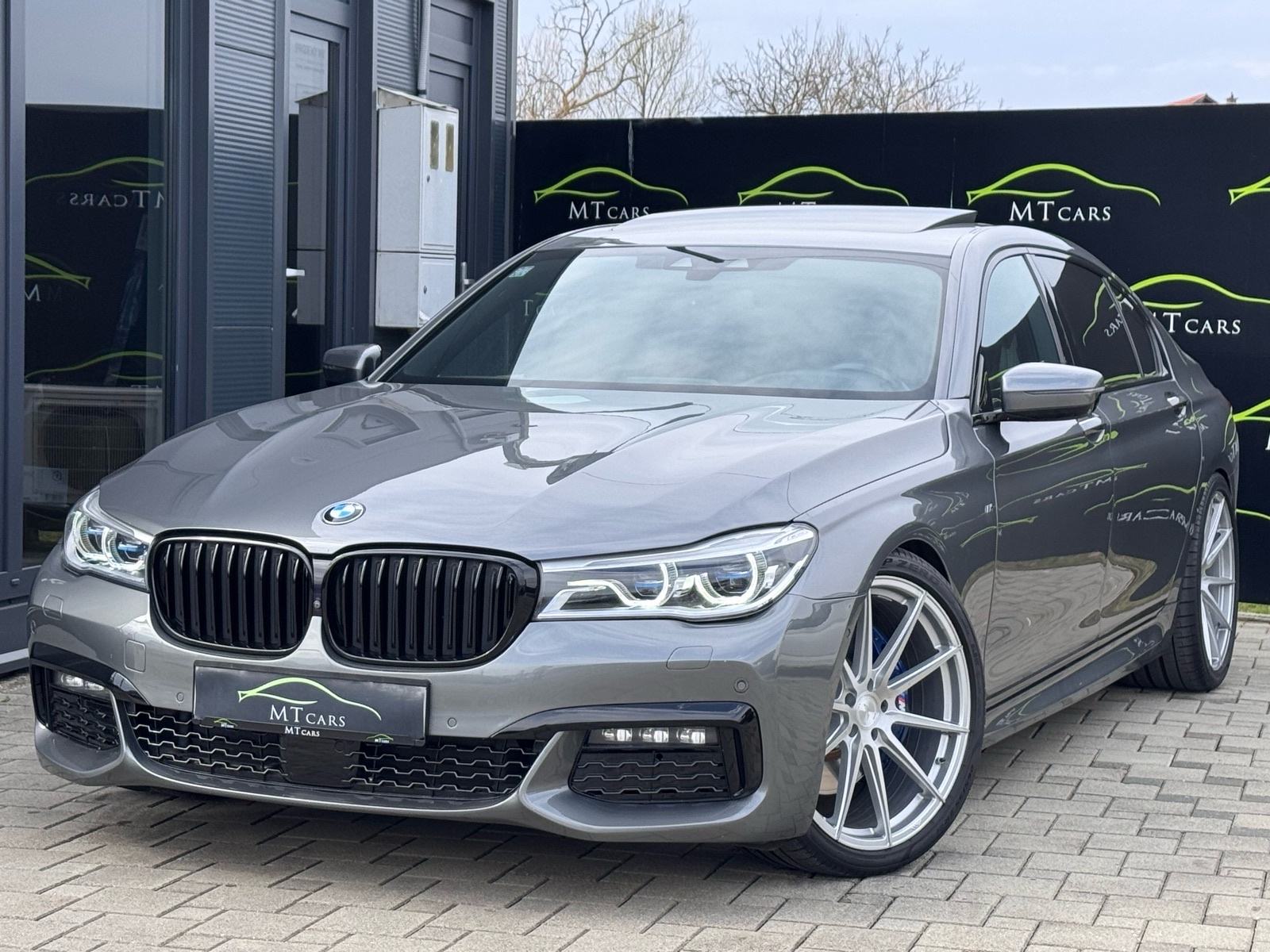 BMW 740Ld xDrive M SPORT, LASER, NAPPA, TV, 360 KAM, ALU 21" *AKCIJA*, pogled izvana - slika 1